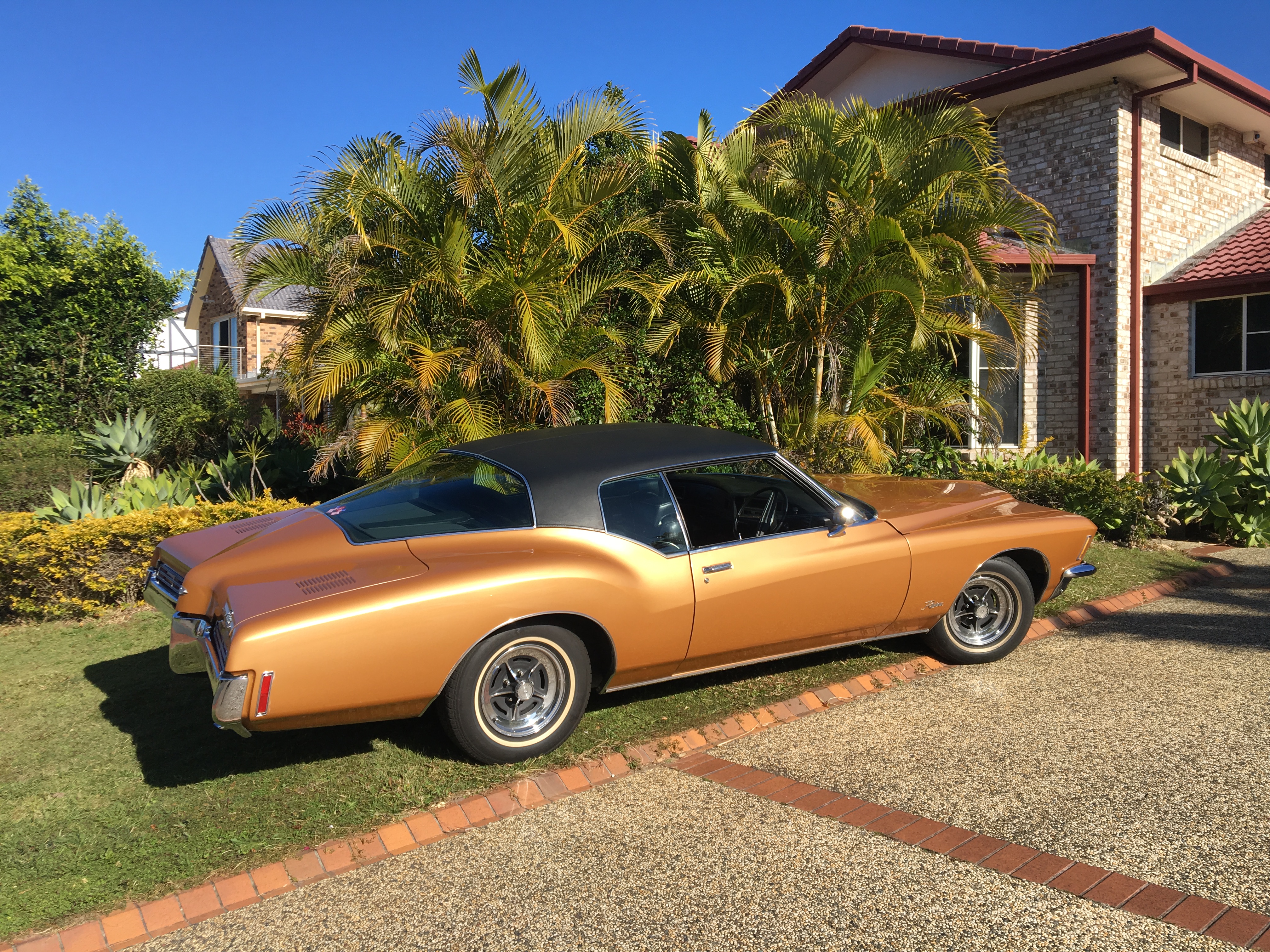 1971 BUICK RIVIERA BOATTAIL COUPE