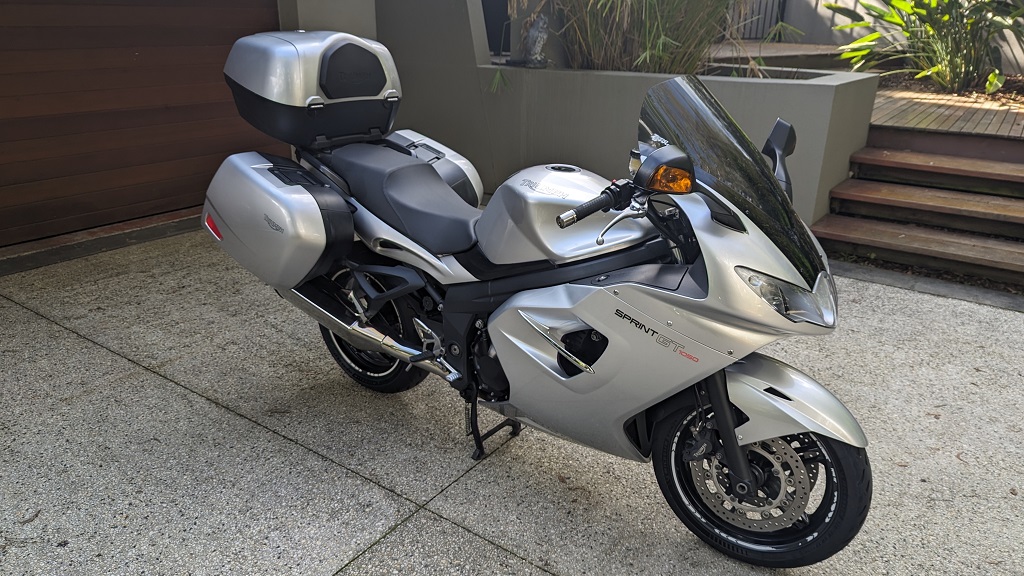 2010 TRIUMPH 1050 SPRINT GT