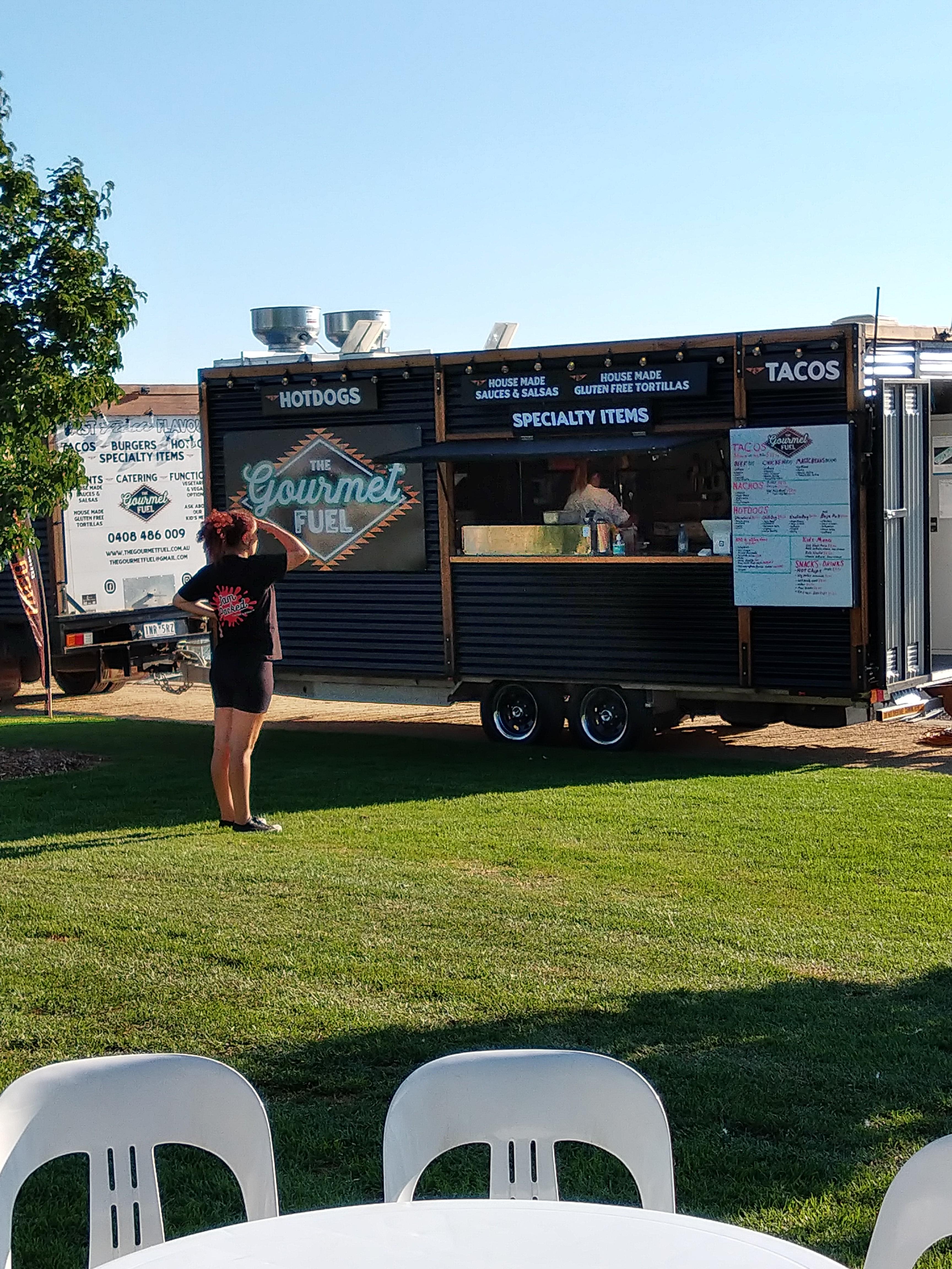  FOOD TRUCK/MOBILE/SITE CATERING KITCHEN 