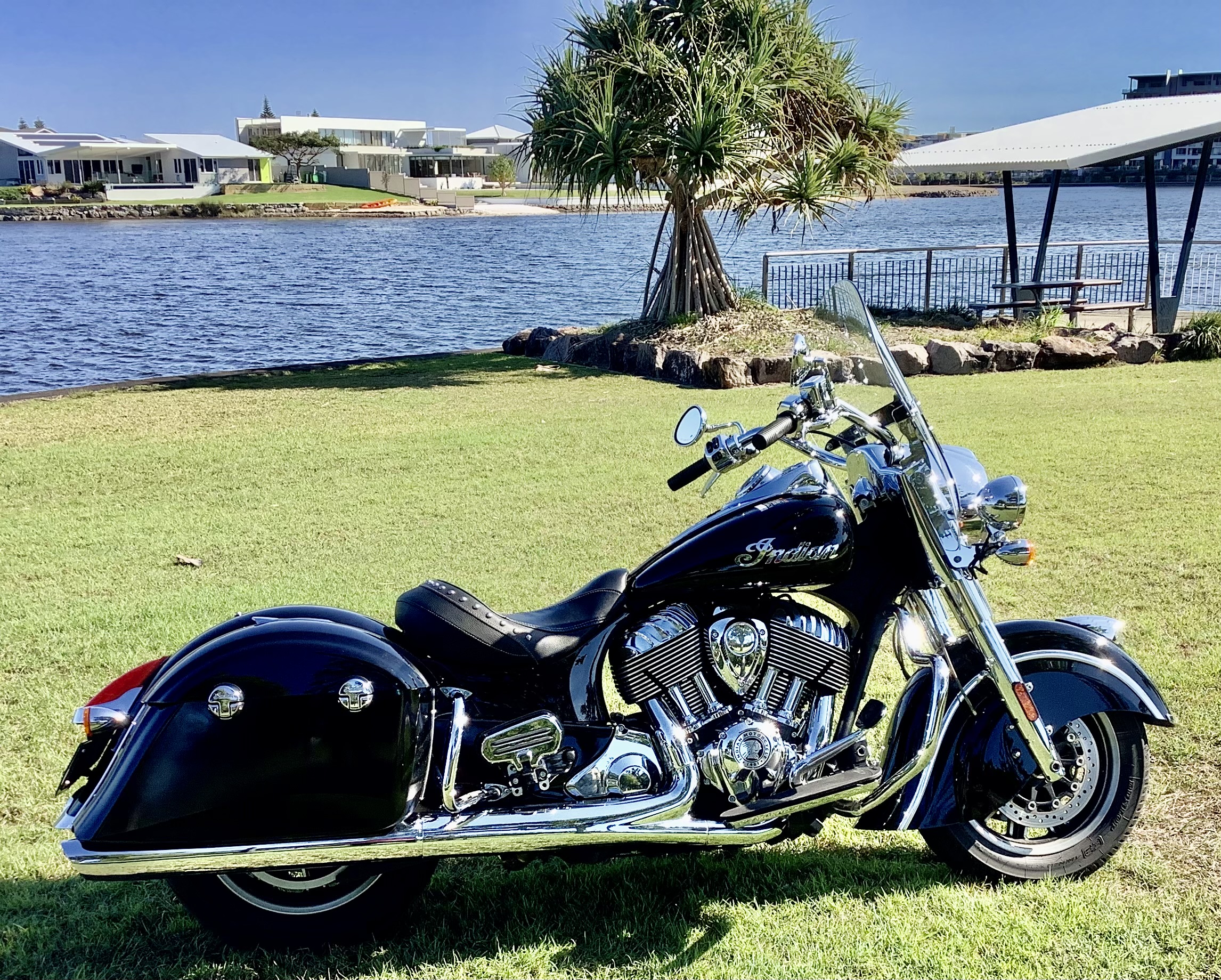 2019 INDIAN SPRINGFIELD CRUISER