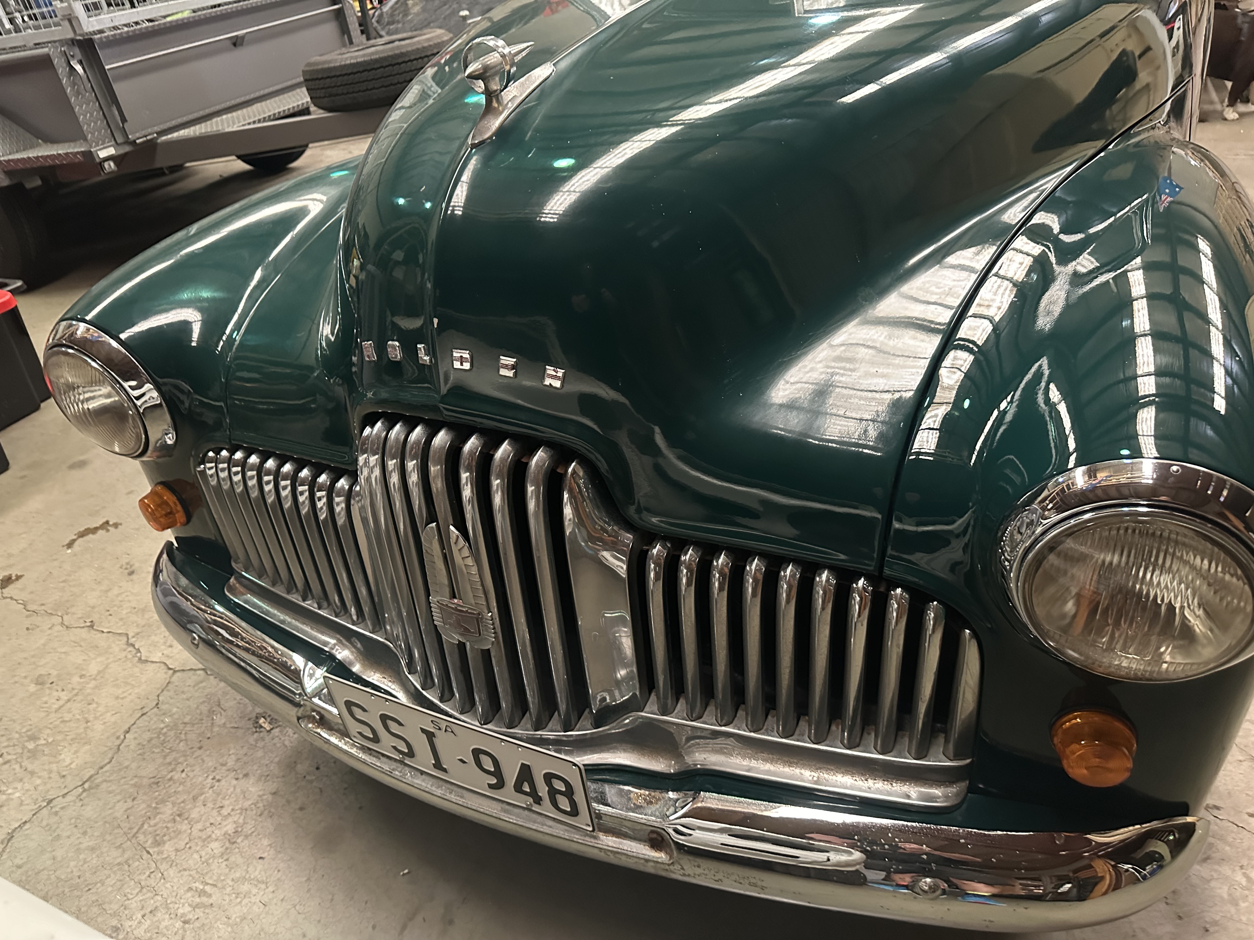 1950 HOLDEN 48-215 FX SEDAN