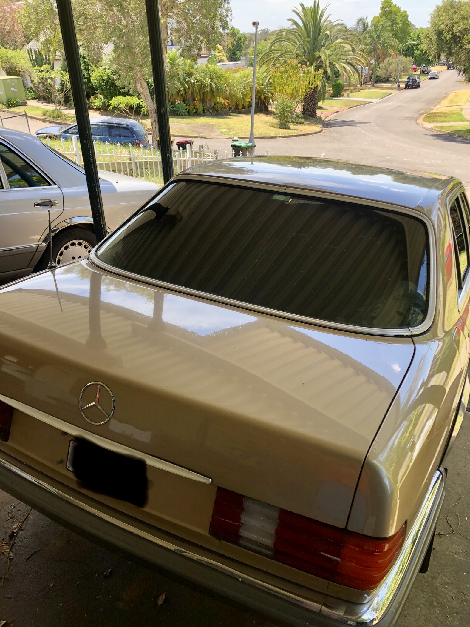 1983 MERCEDES-BENZ 280 W126 SE 4 SP AUTOMATIC 4D SEDAN