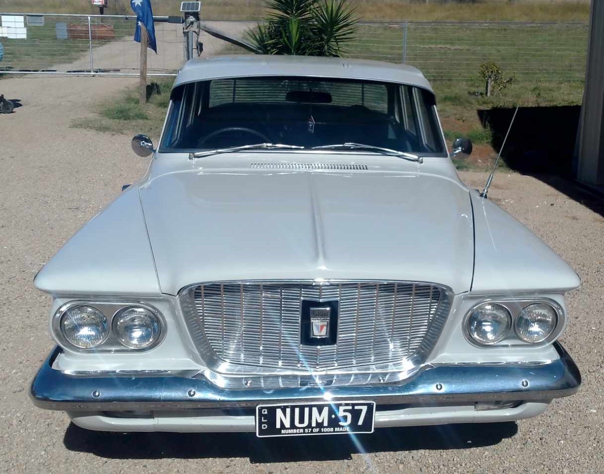 1962 CHRYSLER VALIANT R SERIES V200 SEDAN