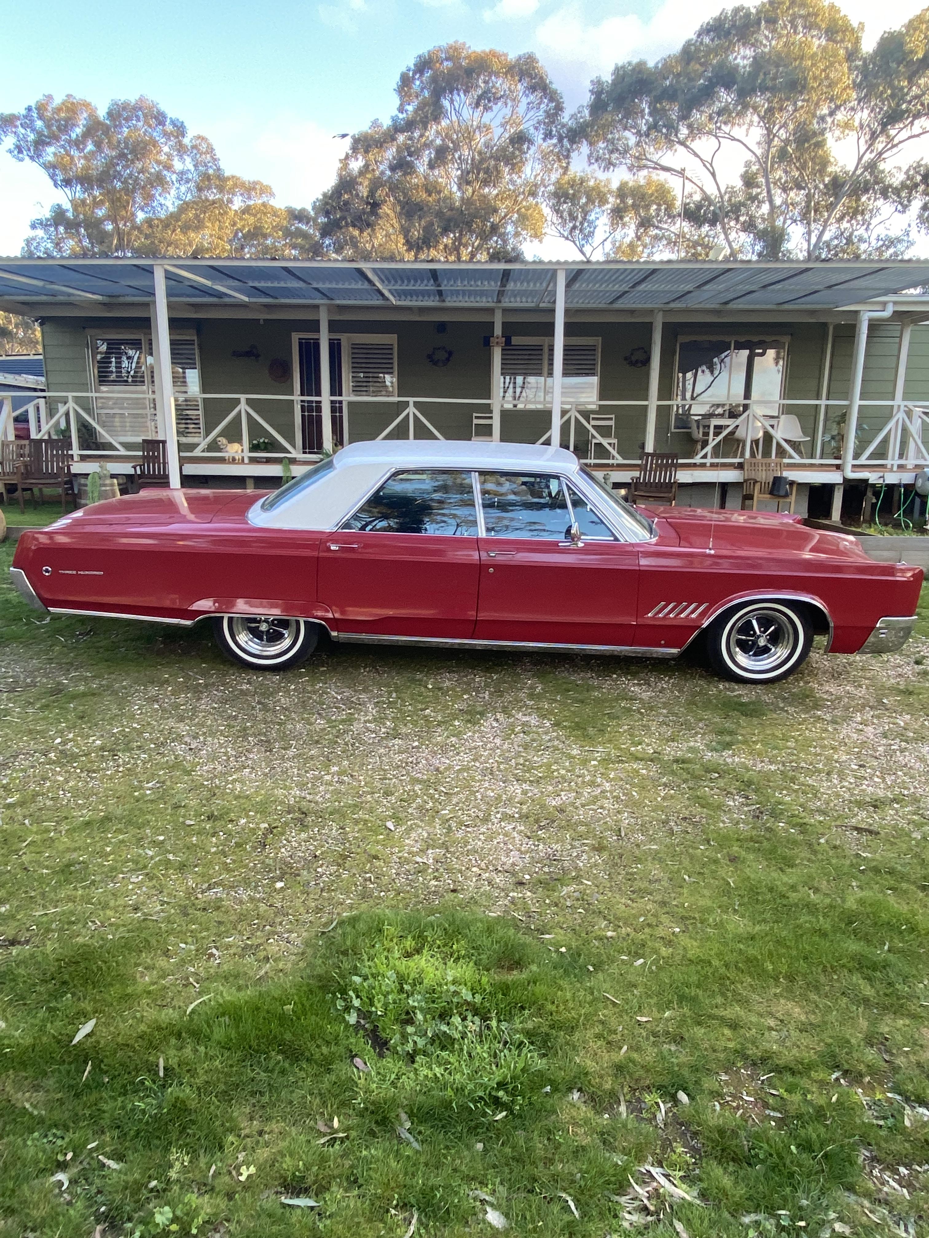 1968 CHRYSLER 300 SEDAN