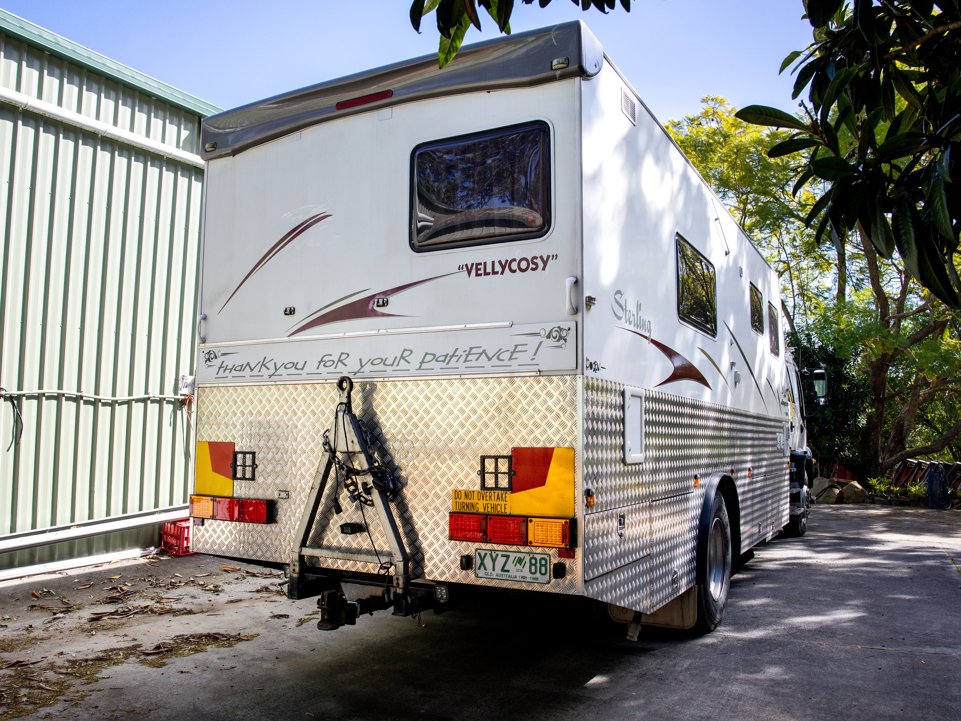 1999 ISUZU FTR SERIES TRUCK BASED MOTORHOME