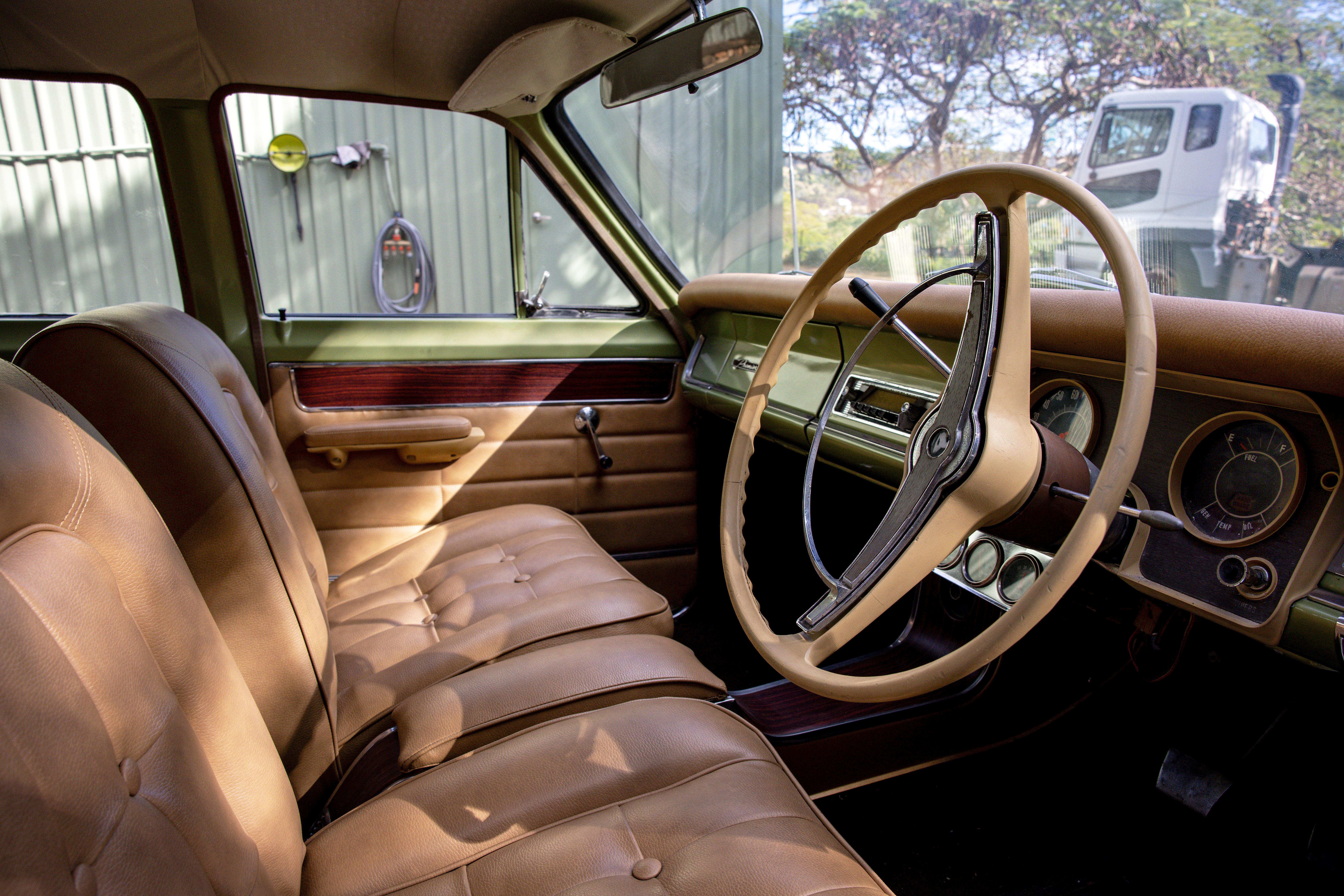 1966 HOLDEN PREMIER HR 3 SP MANUAL SEDAN