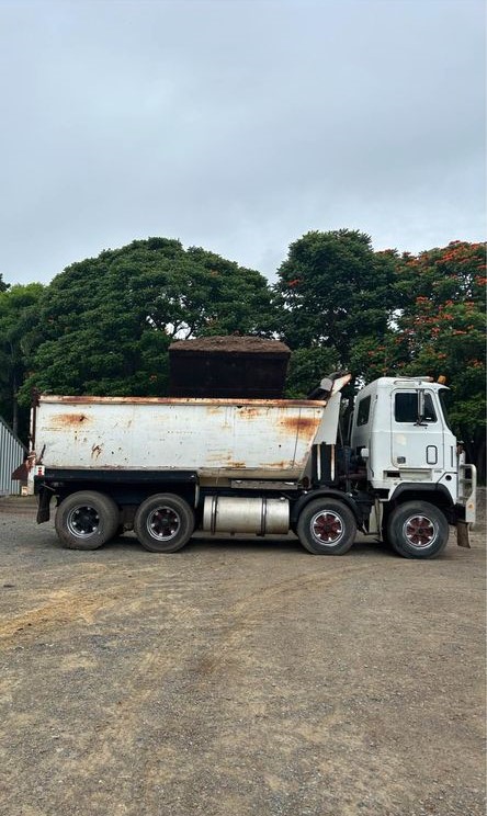 1996 MACK ULTALINER 18 SP MANUAL TIPPER