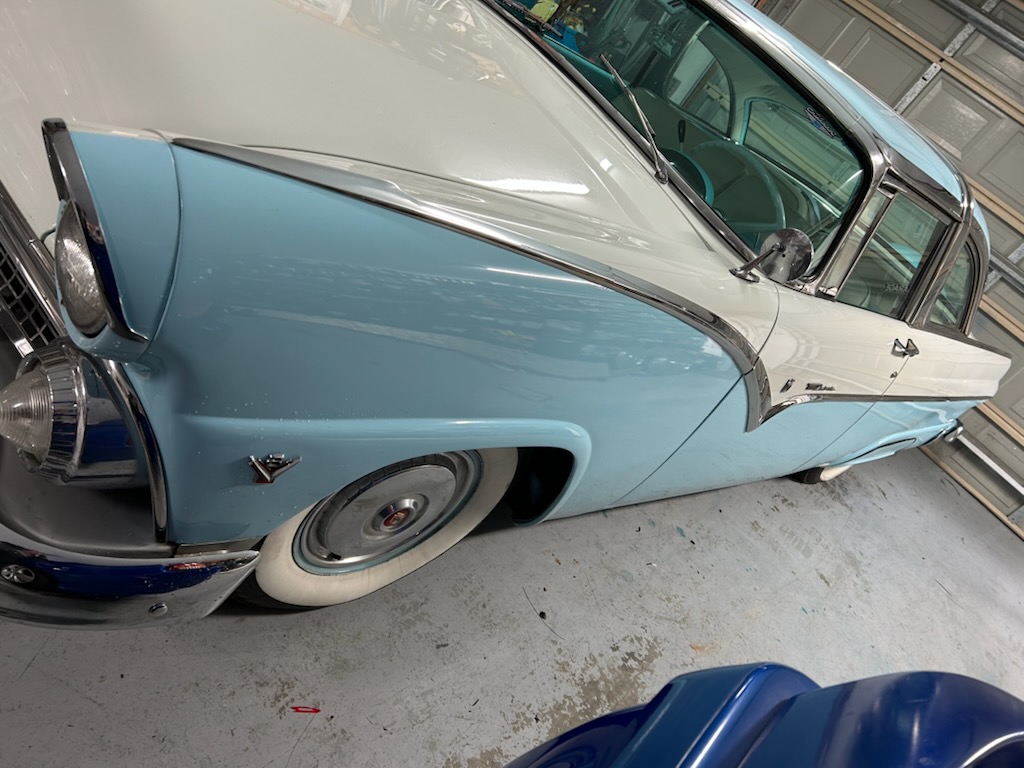 1955 FORD FAIRLANE CROWN VICTORIA COUPE