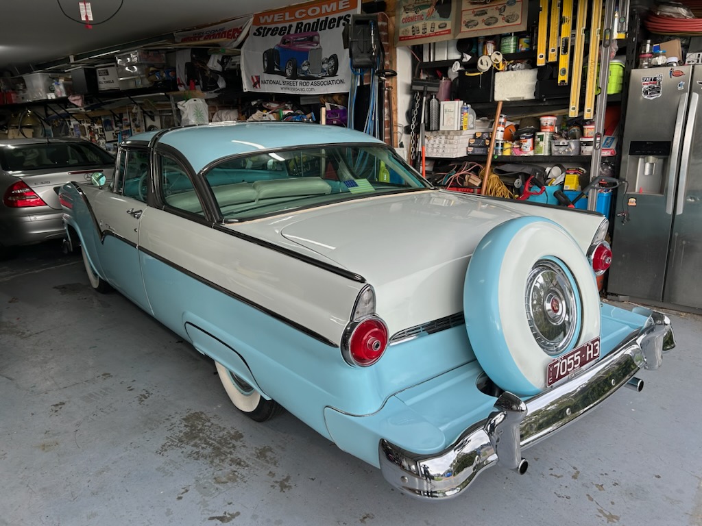 1955 FORD FAIRLANE CROWN VICTORIA COUPE