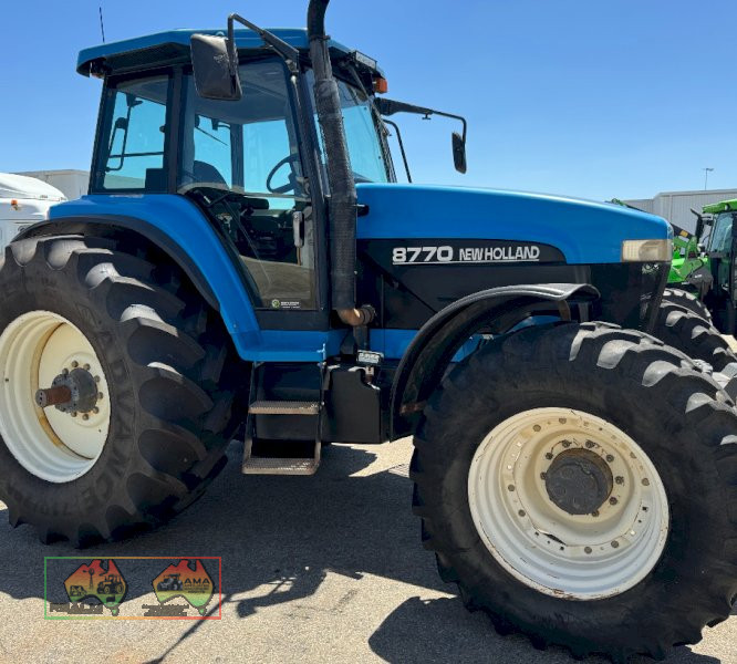 New Holland 8770 Tractor