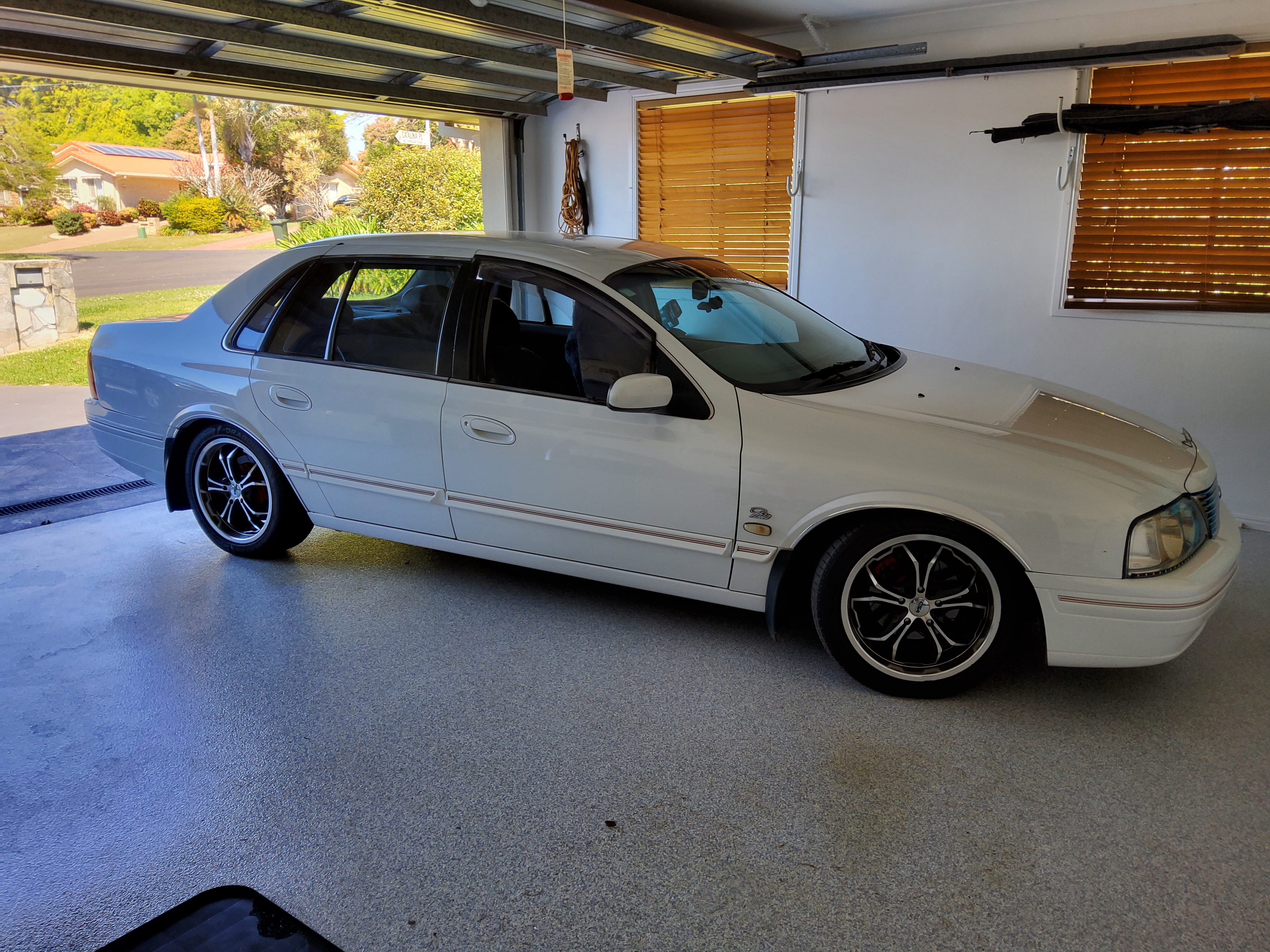 1999 FORD FAIRLANE AU SEDAN