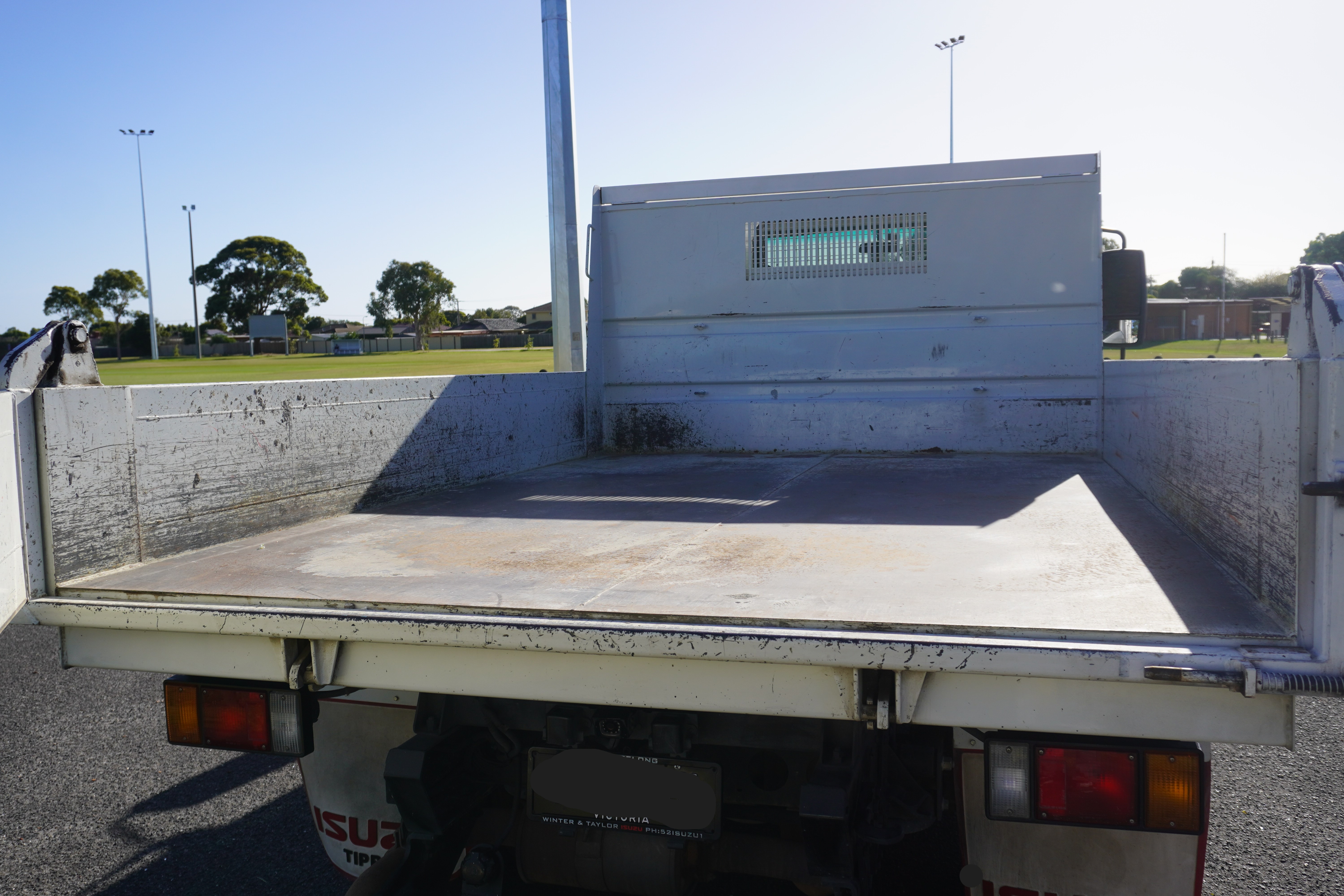 2014 ISUZU NPR 275 TIPPER