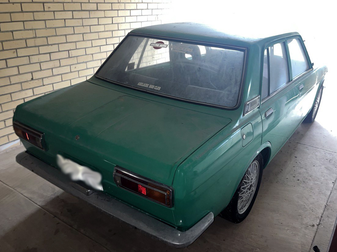 1972 DATSUN 1600 SEDAN