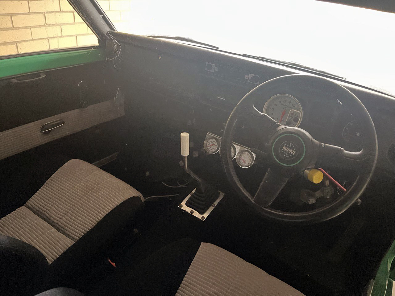 1972 DATSUN 1600 SEDAN