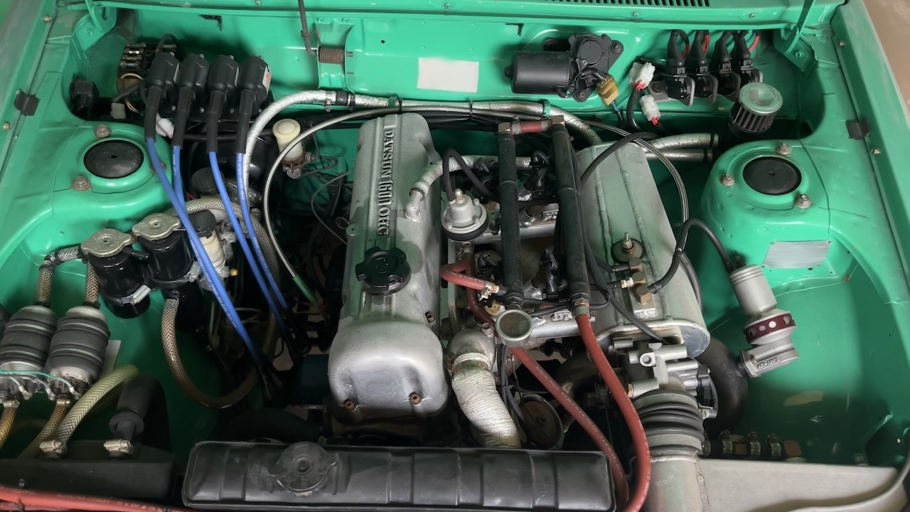 1972 DATSUN 1600 SEDAN