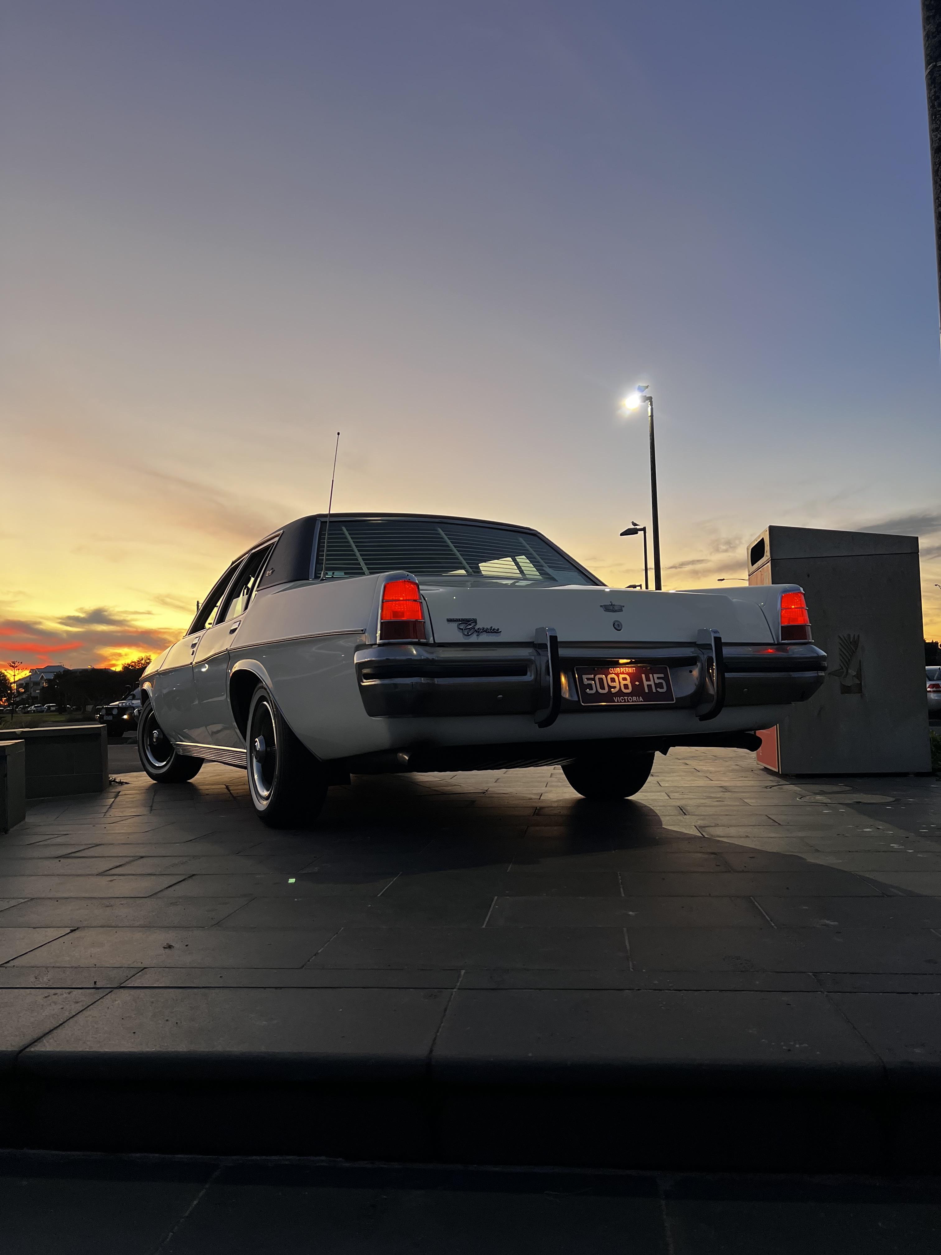 1977 HOLDEN STATESMAN HX CAPRICE 3 SP AUTOMATIC 4D SEDAN