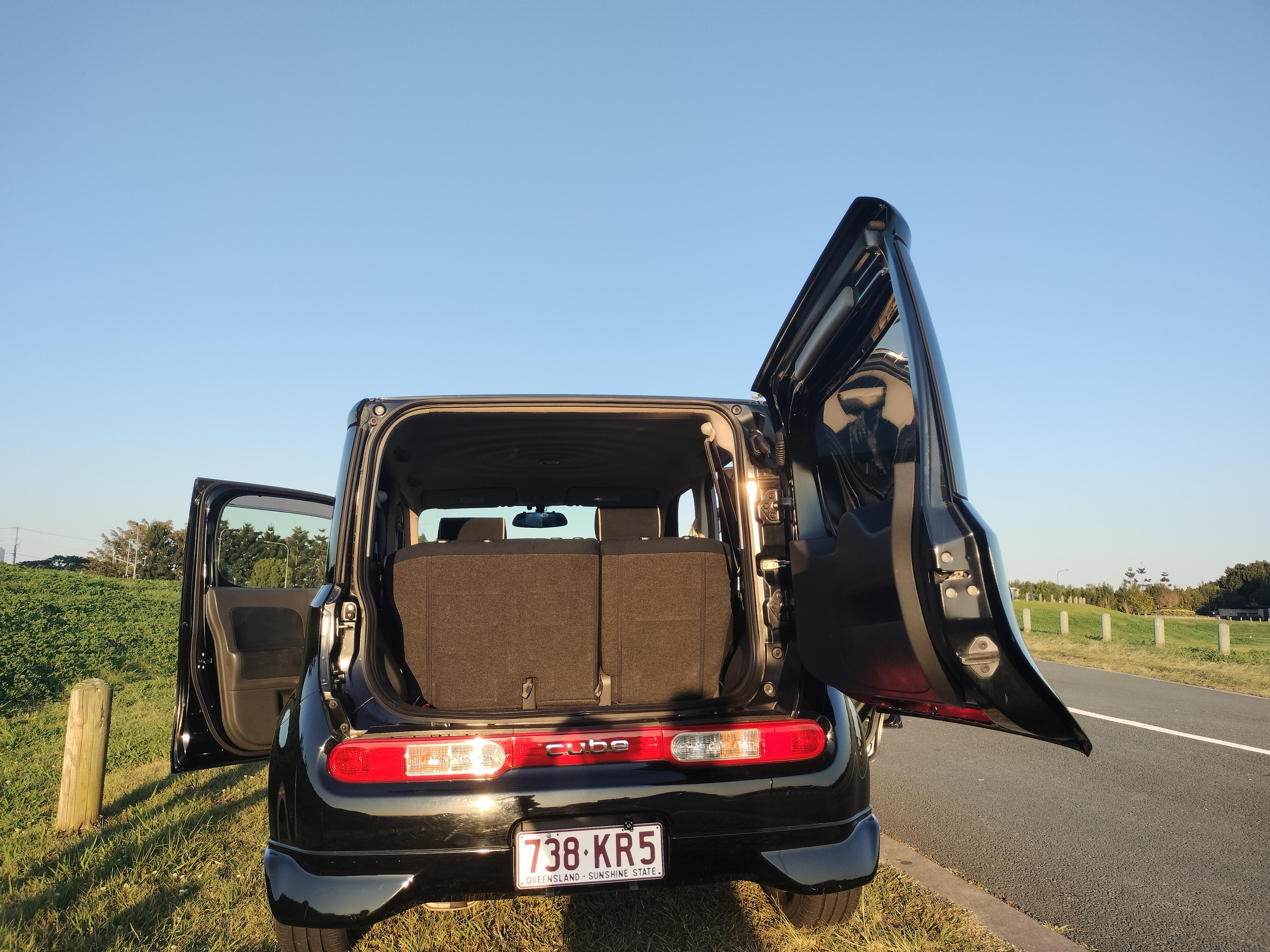 2016 NISSAN CUBE Z12 15X-V SEDAN