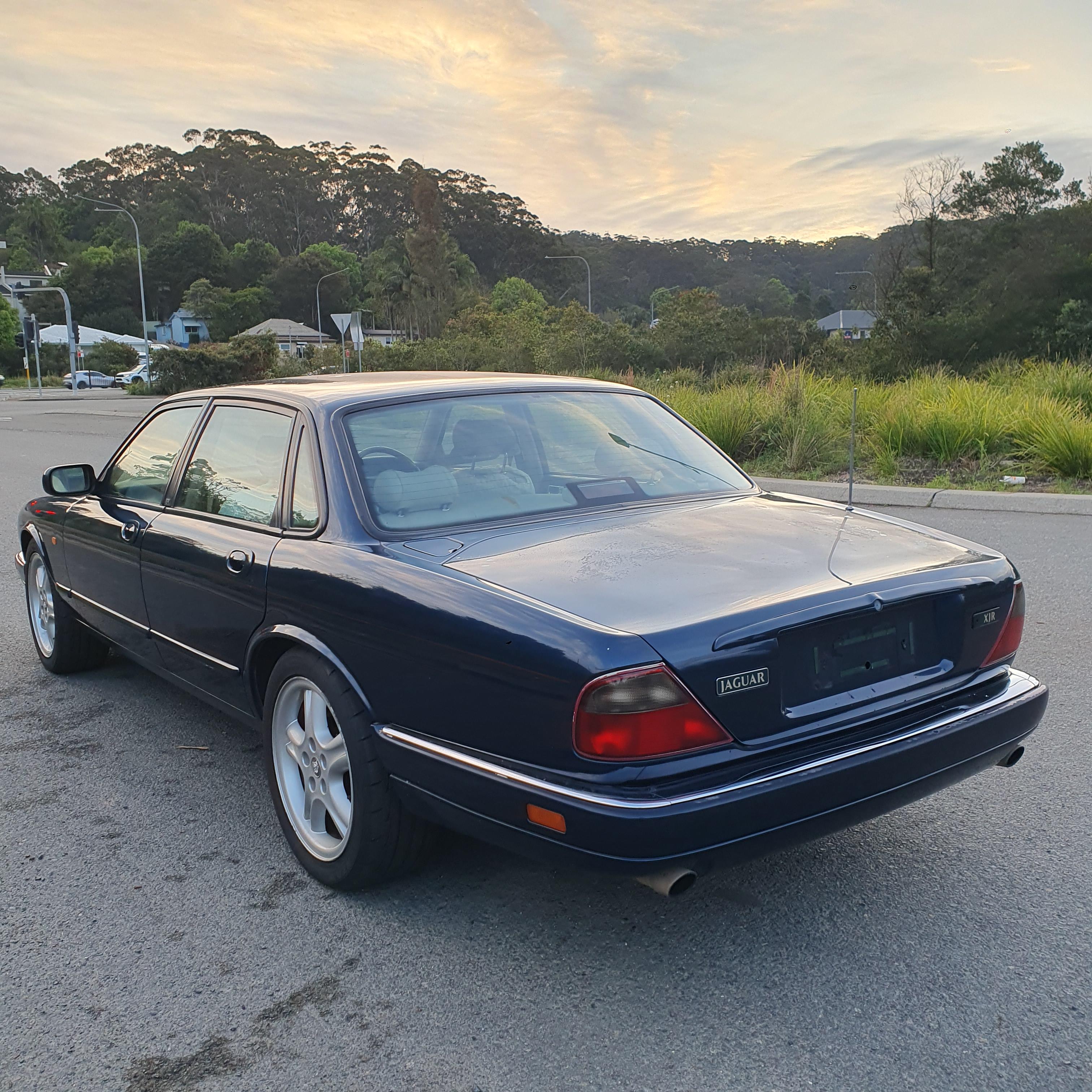 1996 JAGUAR XJR 4.0 SUPERCHARGED AUTOMATIC SEDAN 