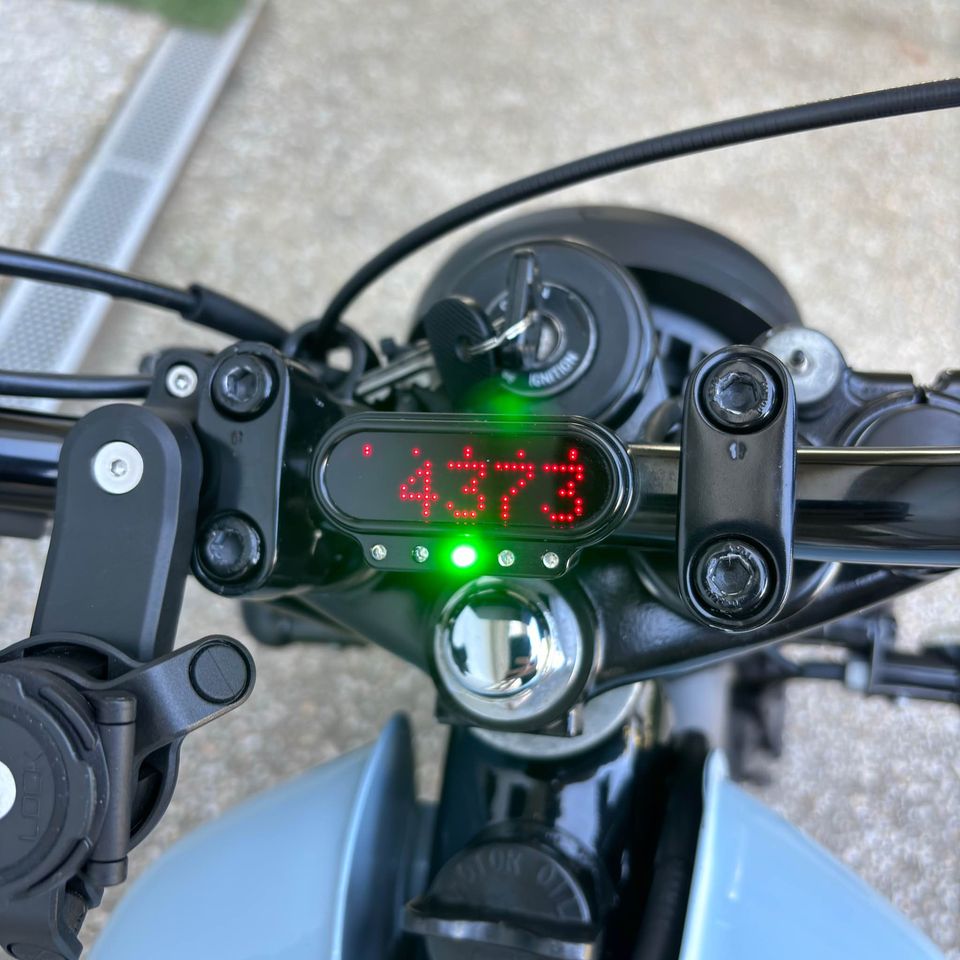 2014 YAMAHA SR400 CAFE RACER - Price Drop