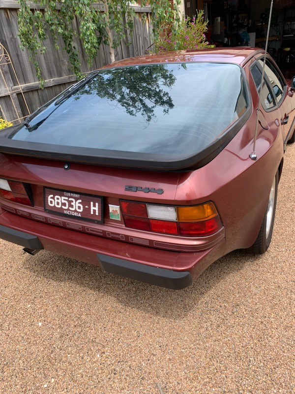1986 PORSCHE 944 3 SP AUTOMATIC 2D COUPE