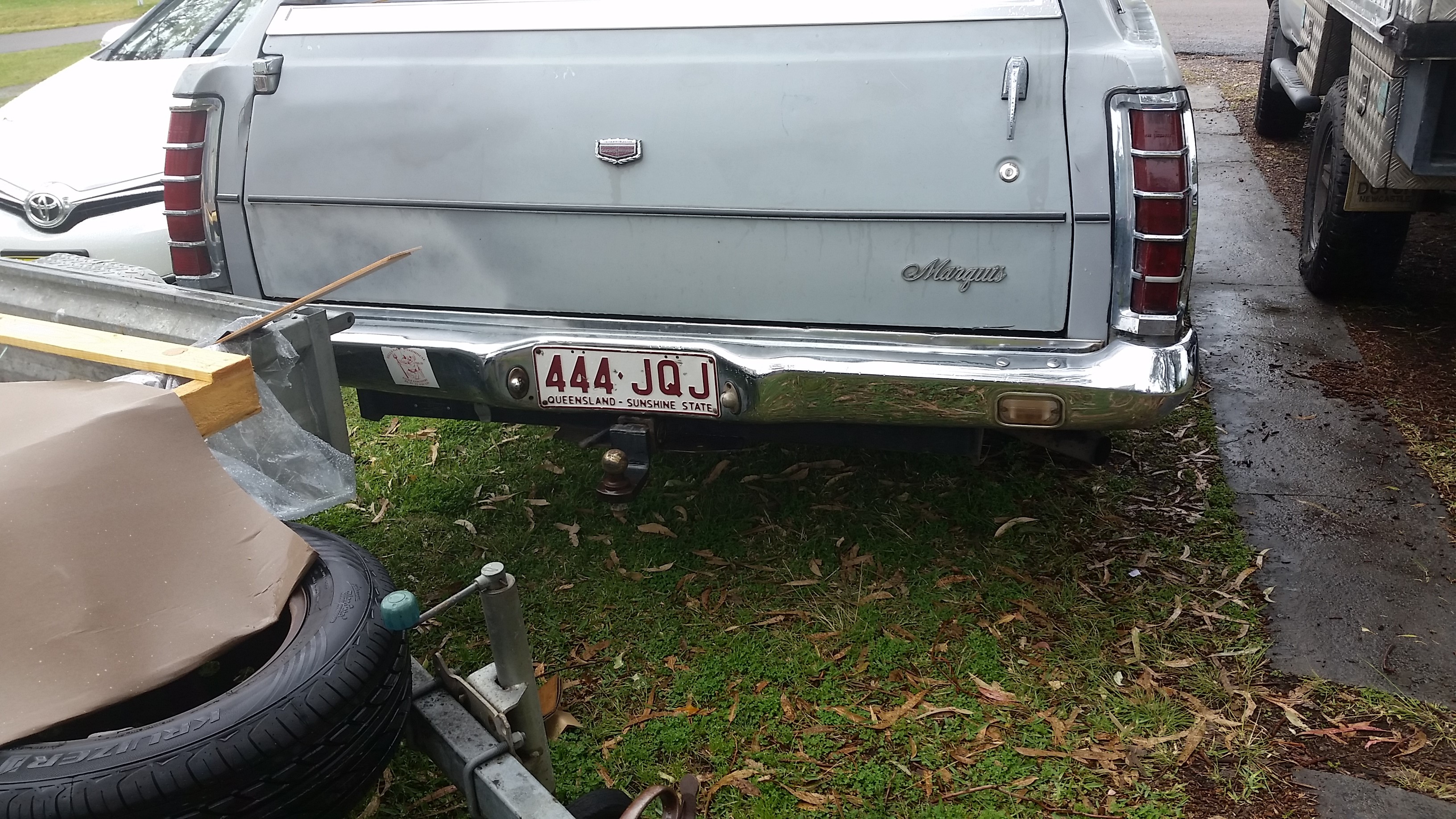 1977 MERCURY MARQUIS AUTOMATIC STATION WAGON