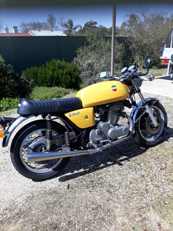 1974 LAVERDA SF750 TWIN ROAD