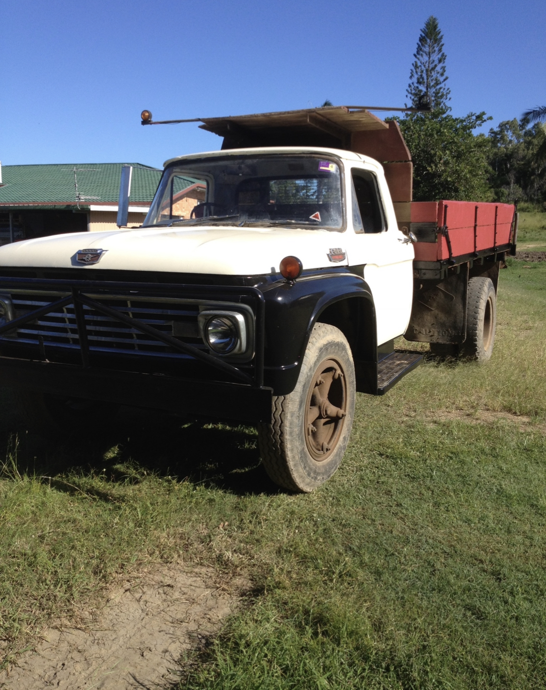1964 FORD TIPPER