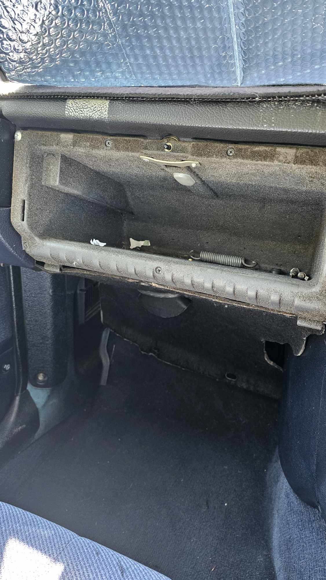1989 VOLVO 2 40 GL 4 SP AUTOMATIC 5D ESTATE