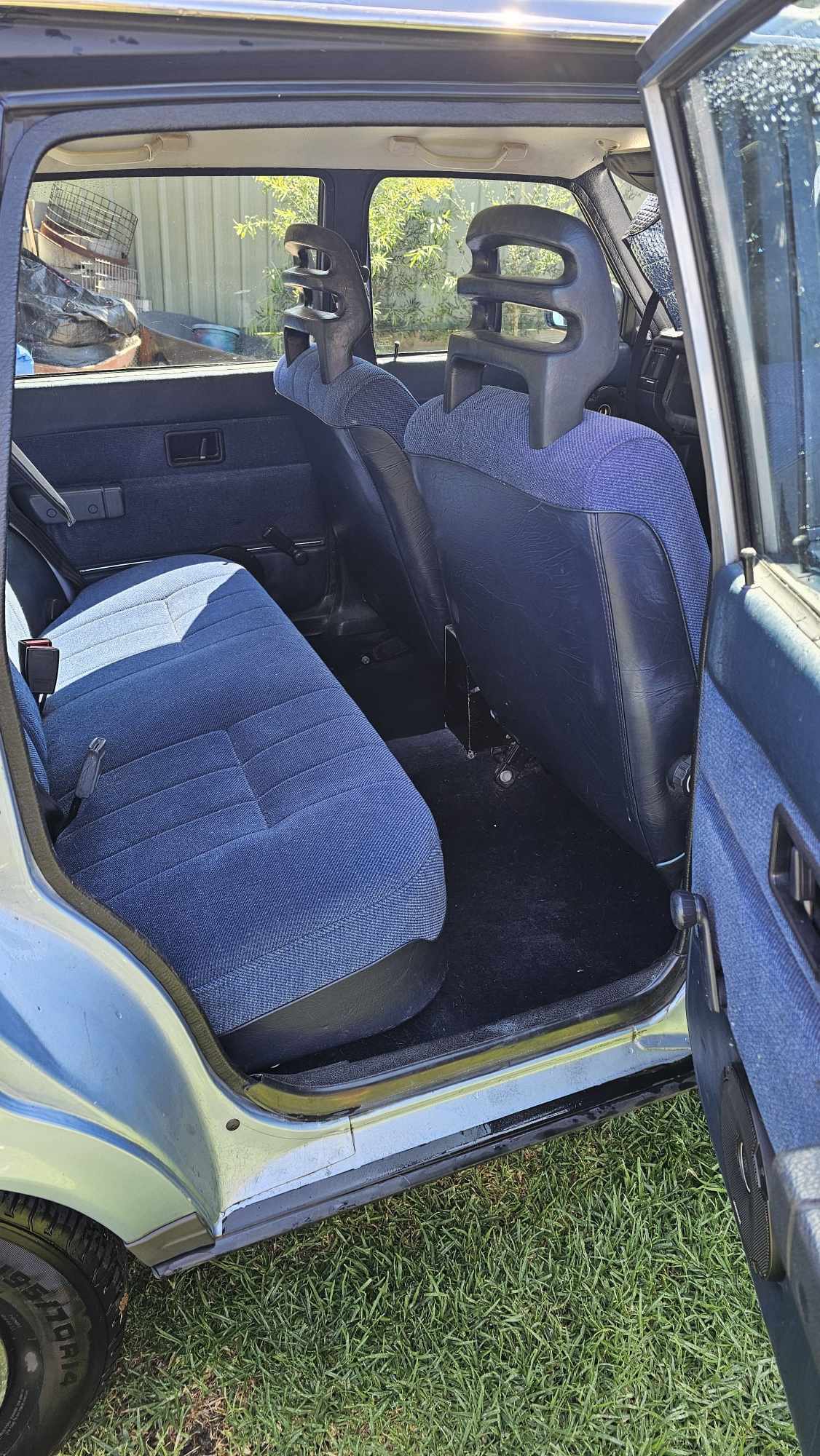 1989 VOLVO 2 40 GL 4 SP AUTOMATIC 5D ESTATE