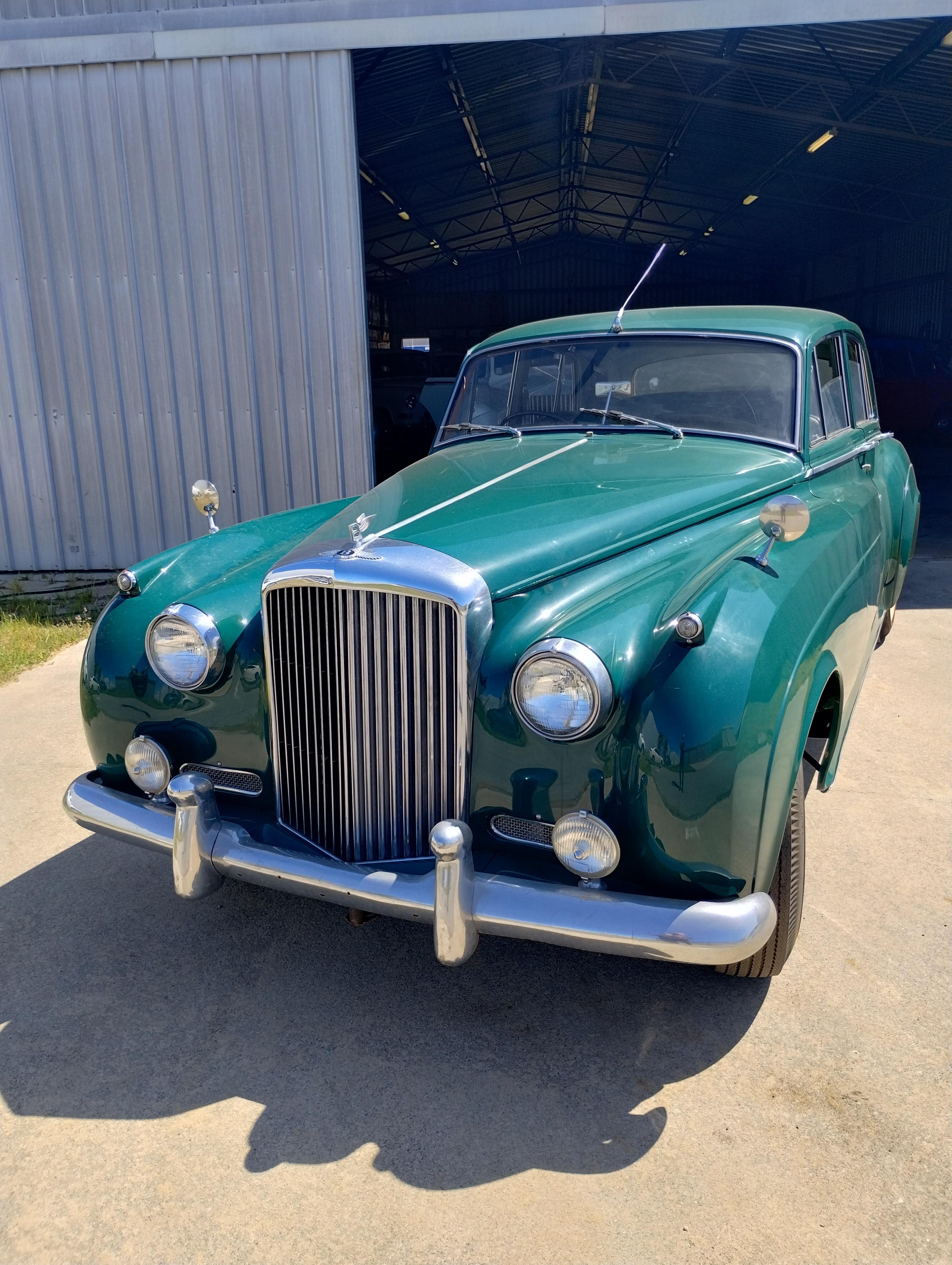 1962 BENTLEY S2 SPORTS SEDAN