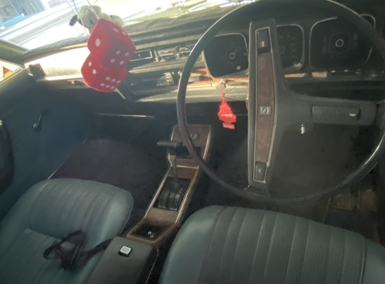 1975 DATSUN 260C AUTOMATIC SEDAN