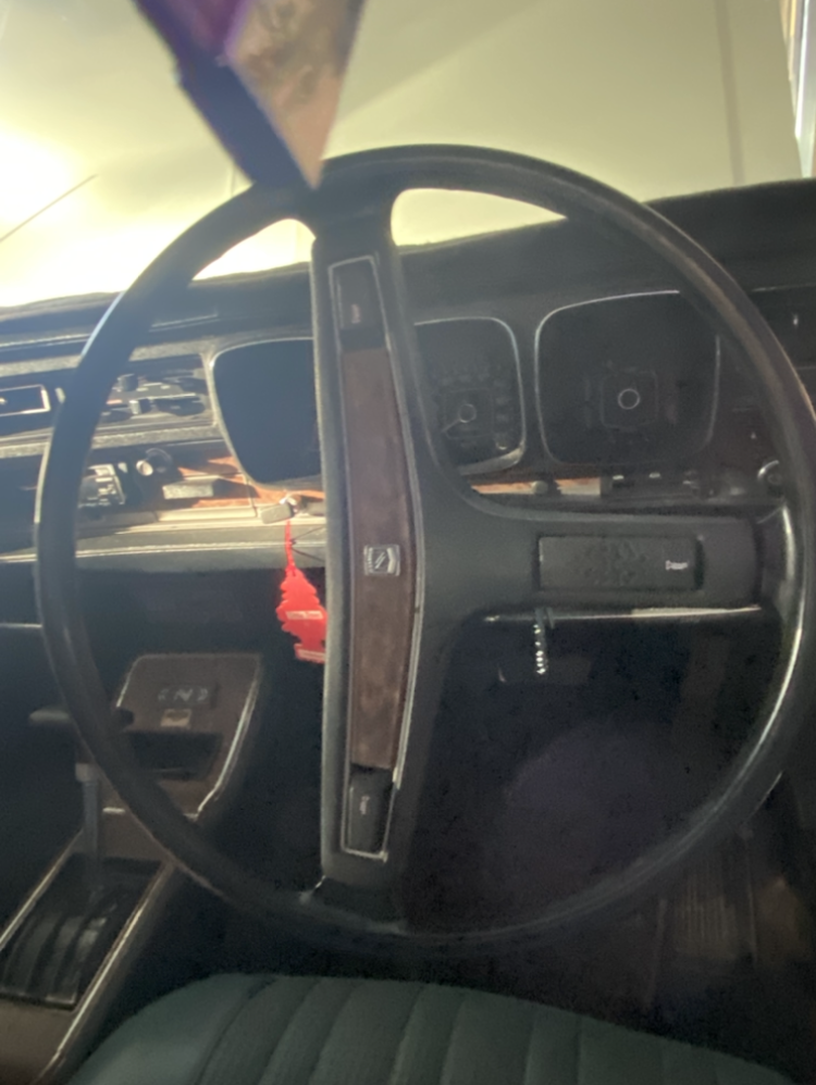 1975 DATSUN 260C AUTOMATIC SEDAN
