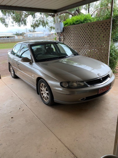 2002 HOLDEN CALAIS VXII 4 SP AUTOMATIC SEDAN
