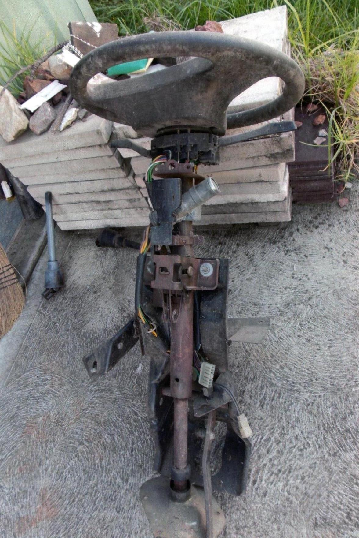 FALCON 1989 STEERING WHEEL & COLUMN