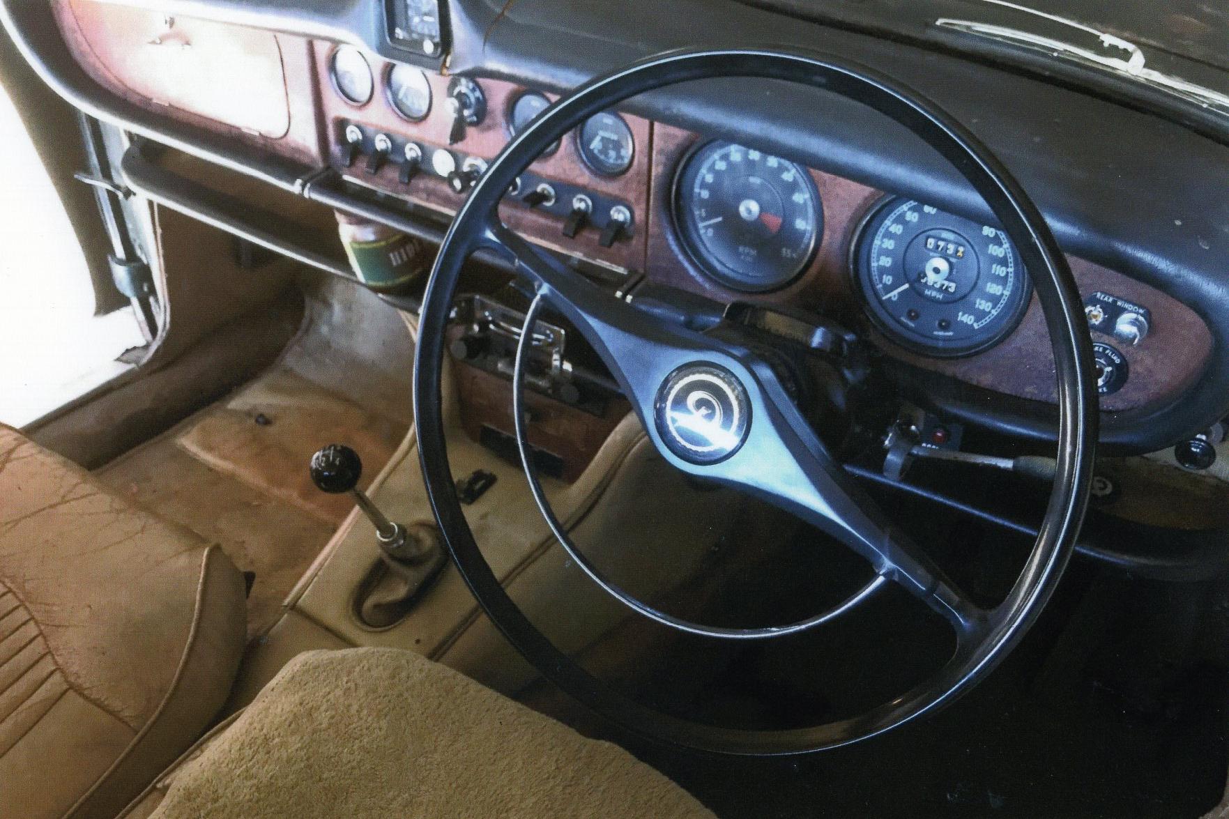1968 DAIMLER SOVEREIGN SEDAN