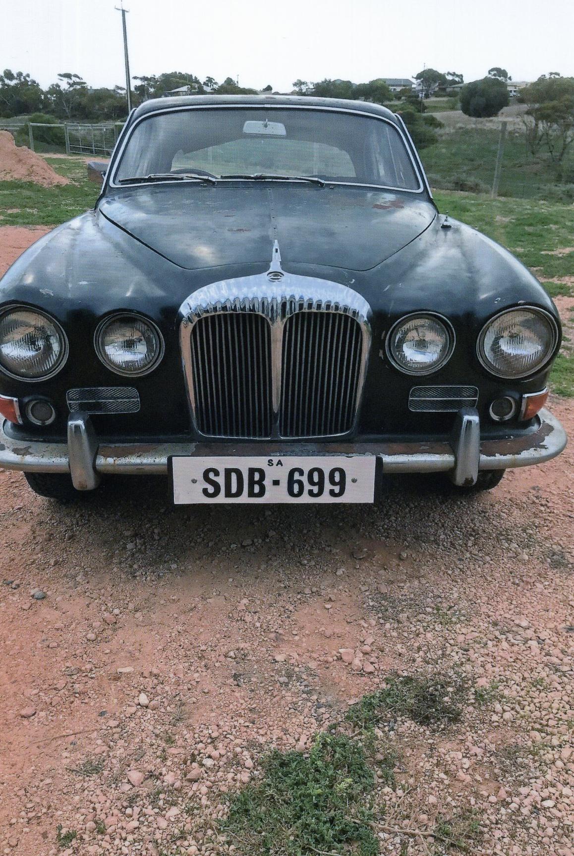 1968 DAIMLER SOVEREIGN SEDAN