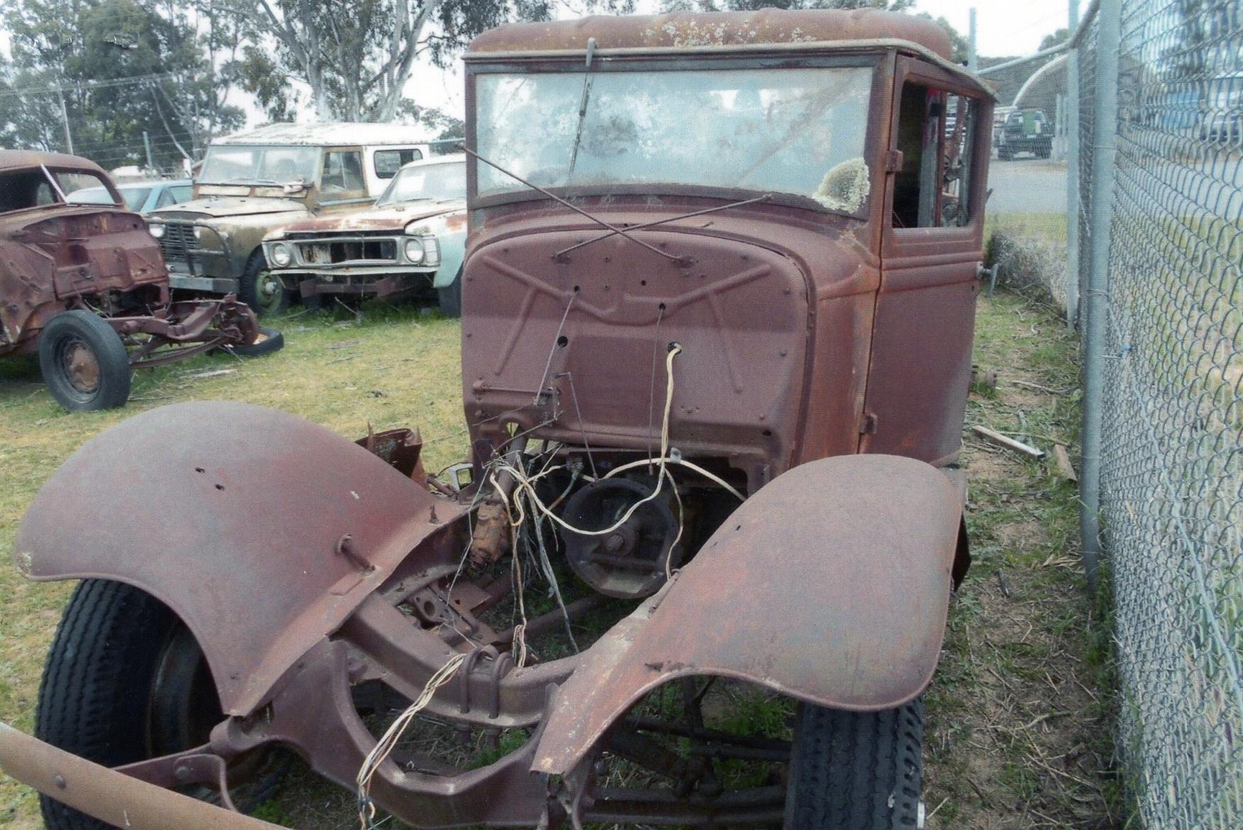 1934 FORD LWB TRUCK
