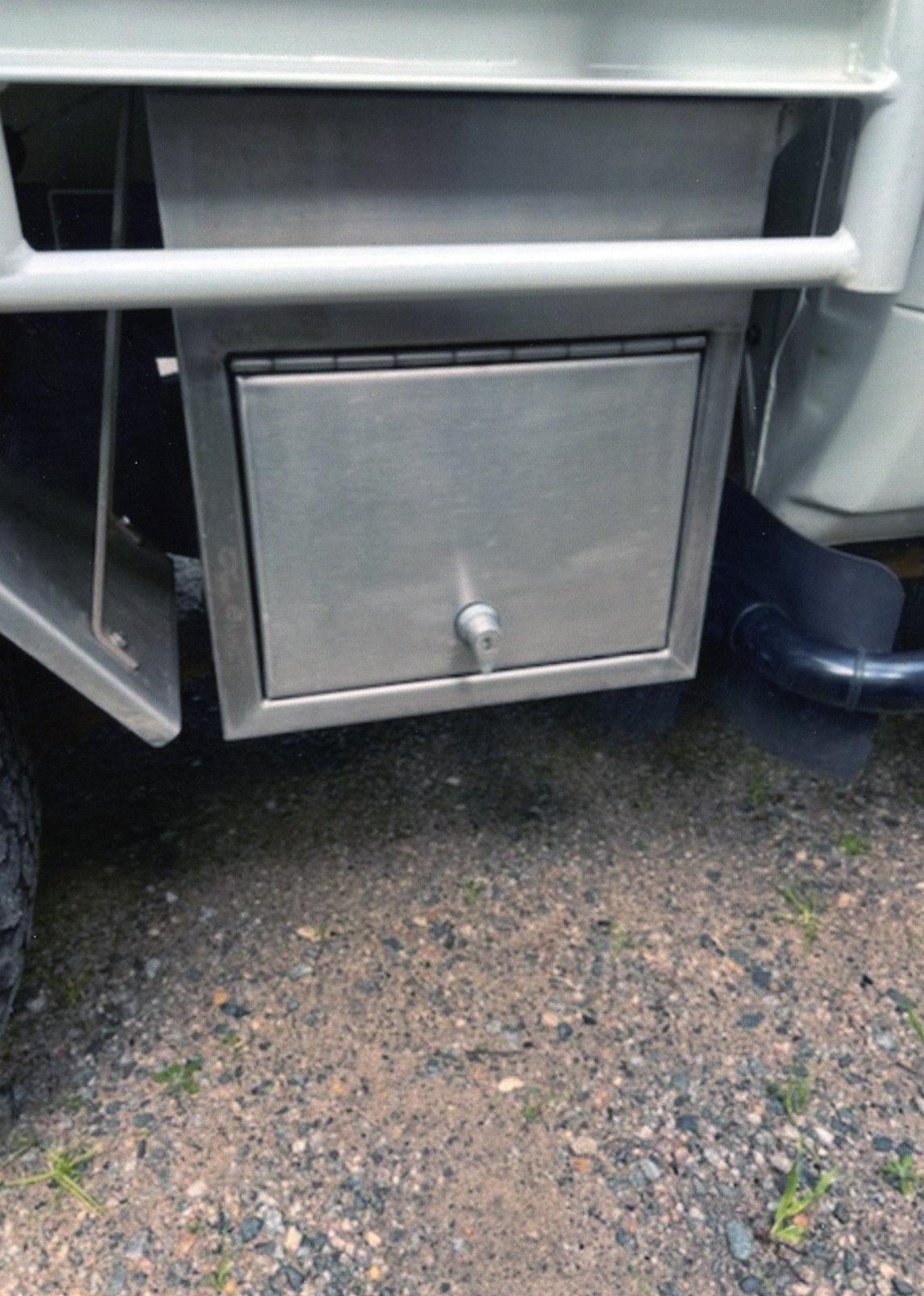 1992 TOYOTA LANDCRUISER HZJ75 TRAY BACK