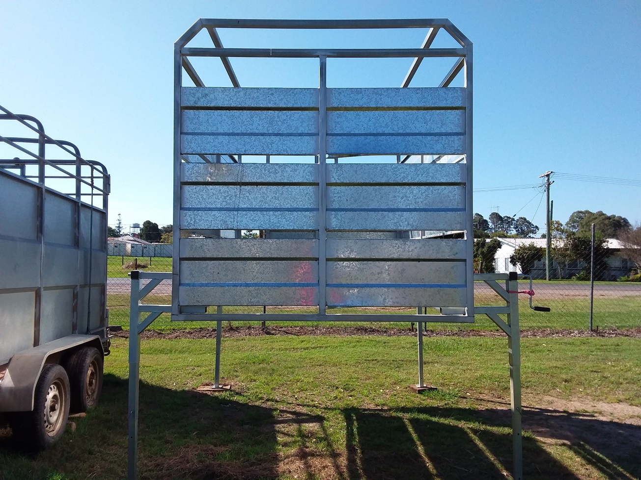 Gal Cattle Crate Off Ute