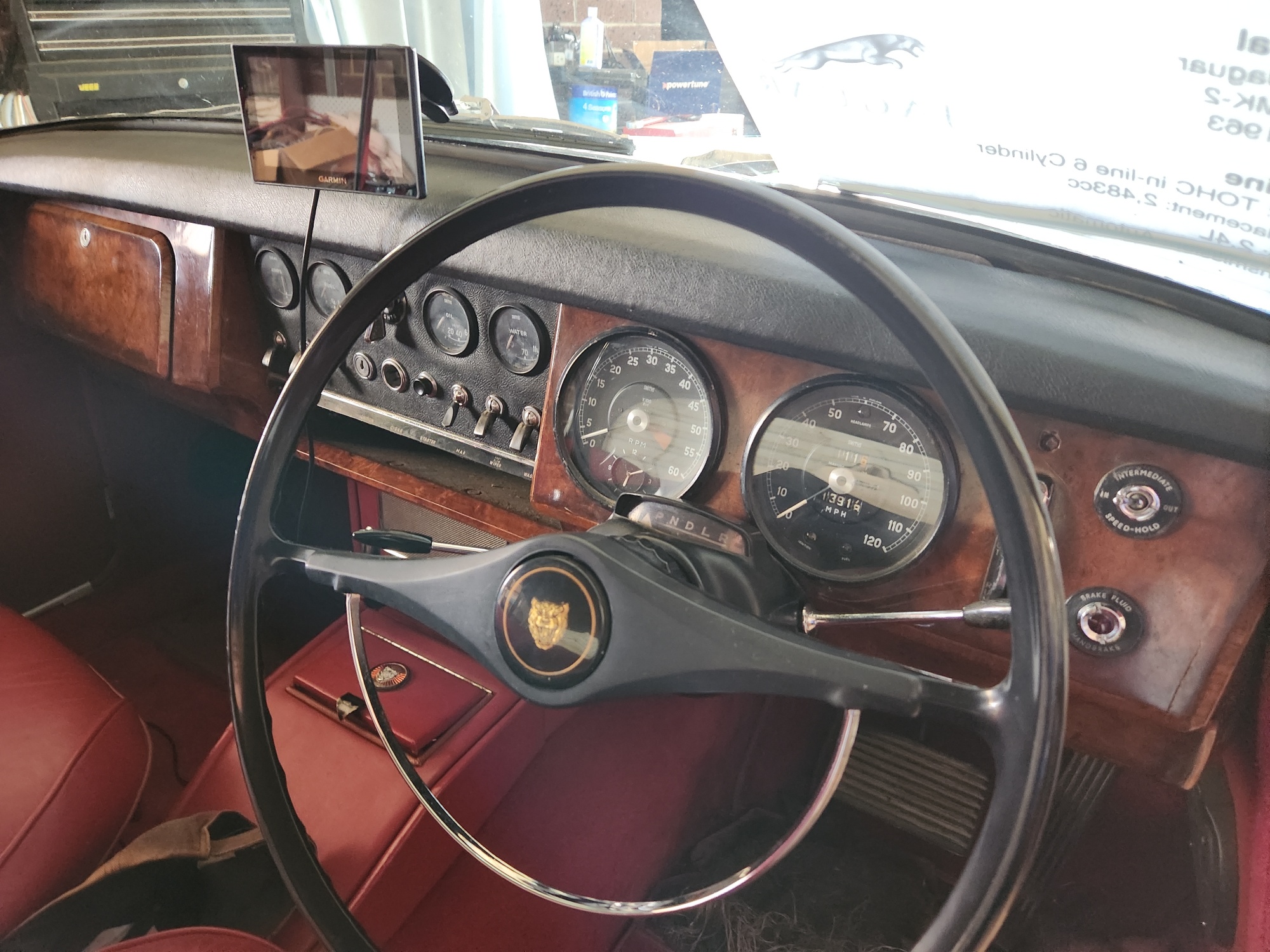 1963 JAGUAR MKII AUTOMATIC SEDAN