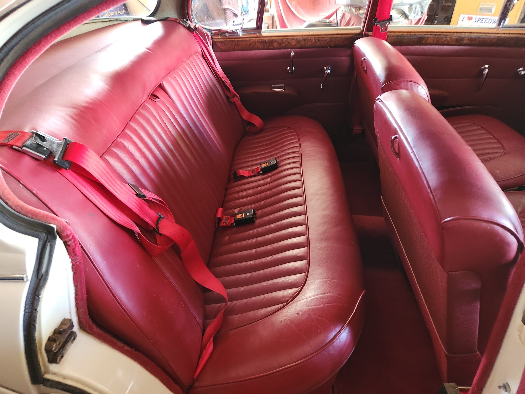 1963 JAGUAR MKII AUTOMATIC SEDAN