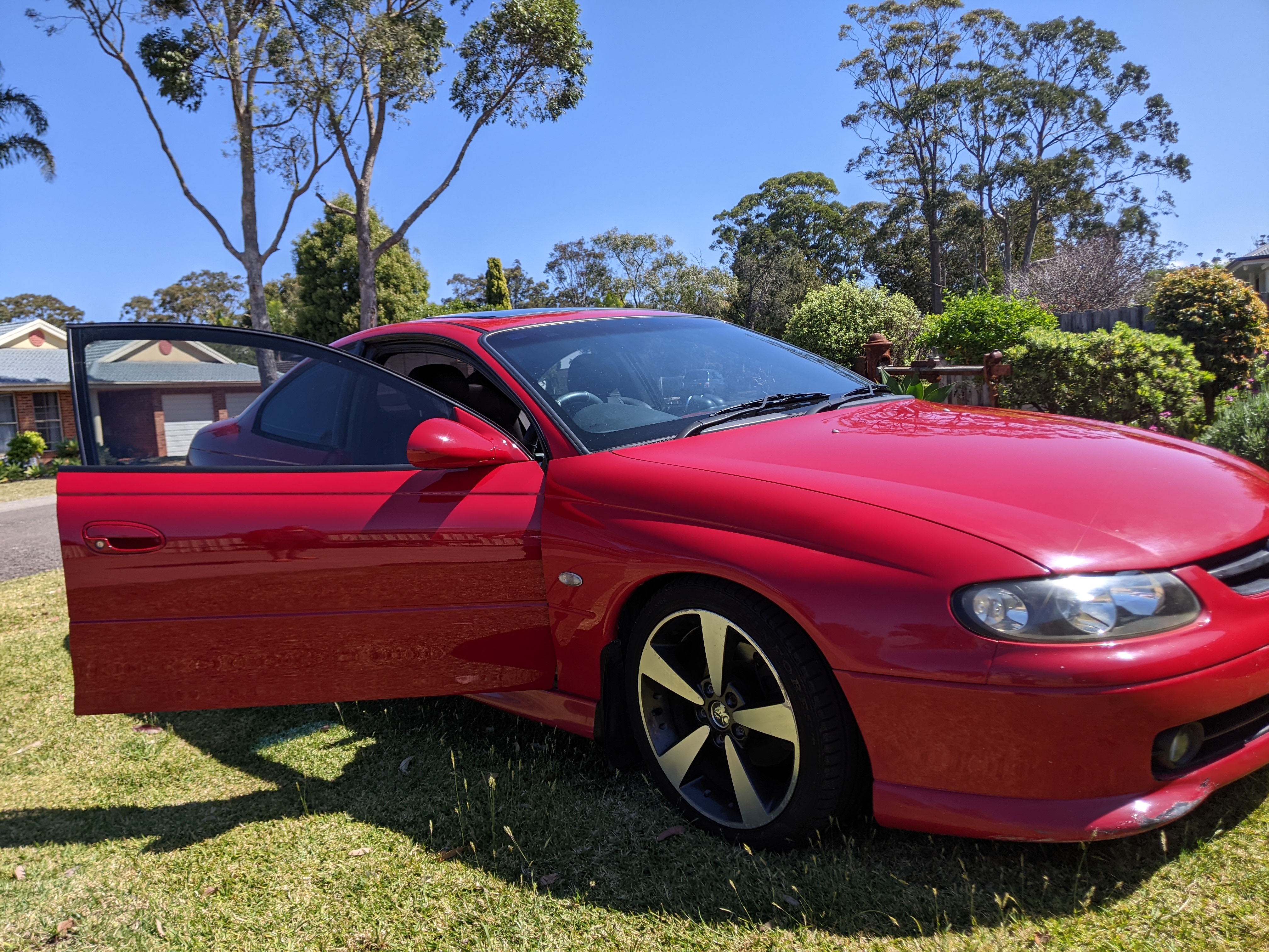 2004 HOLDEN MONARO V2 SERIES 3 CV8-R 6 SP MANUAL 2D COUPE