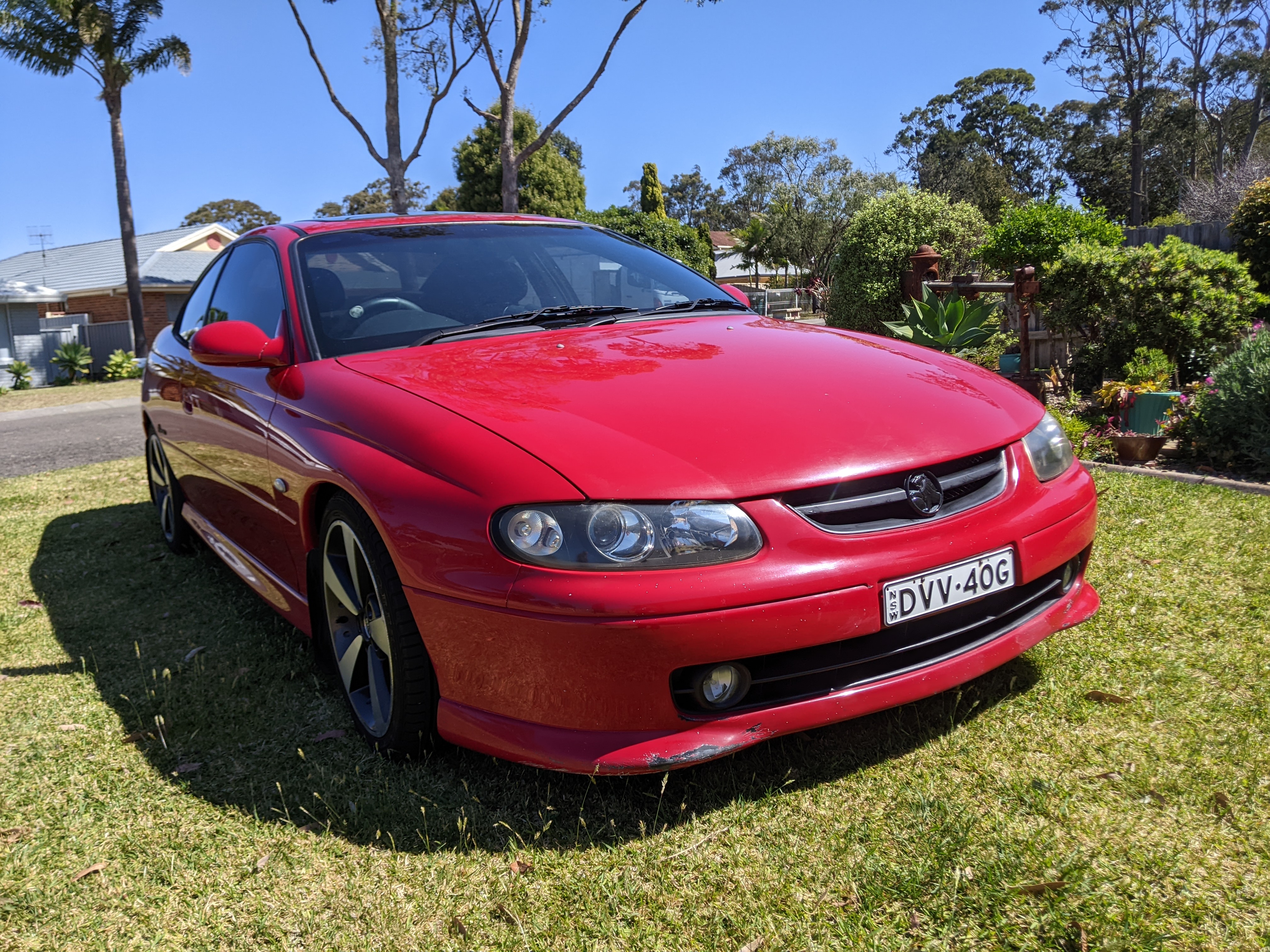 2004 HOLDEN MONARO V2 CV8-R 6 SP MANUAL COUPE