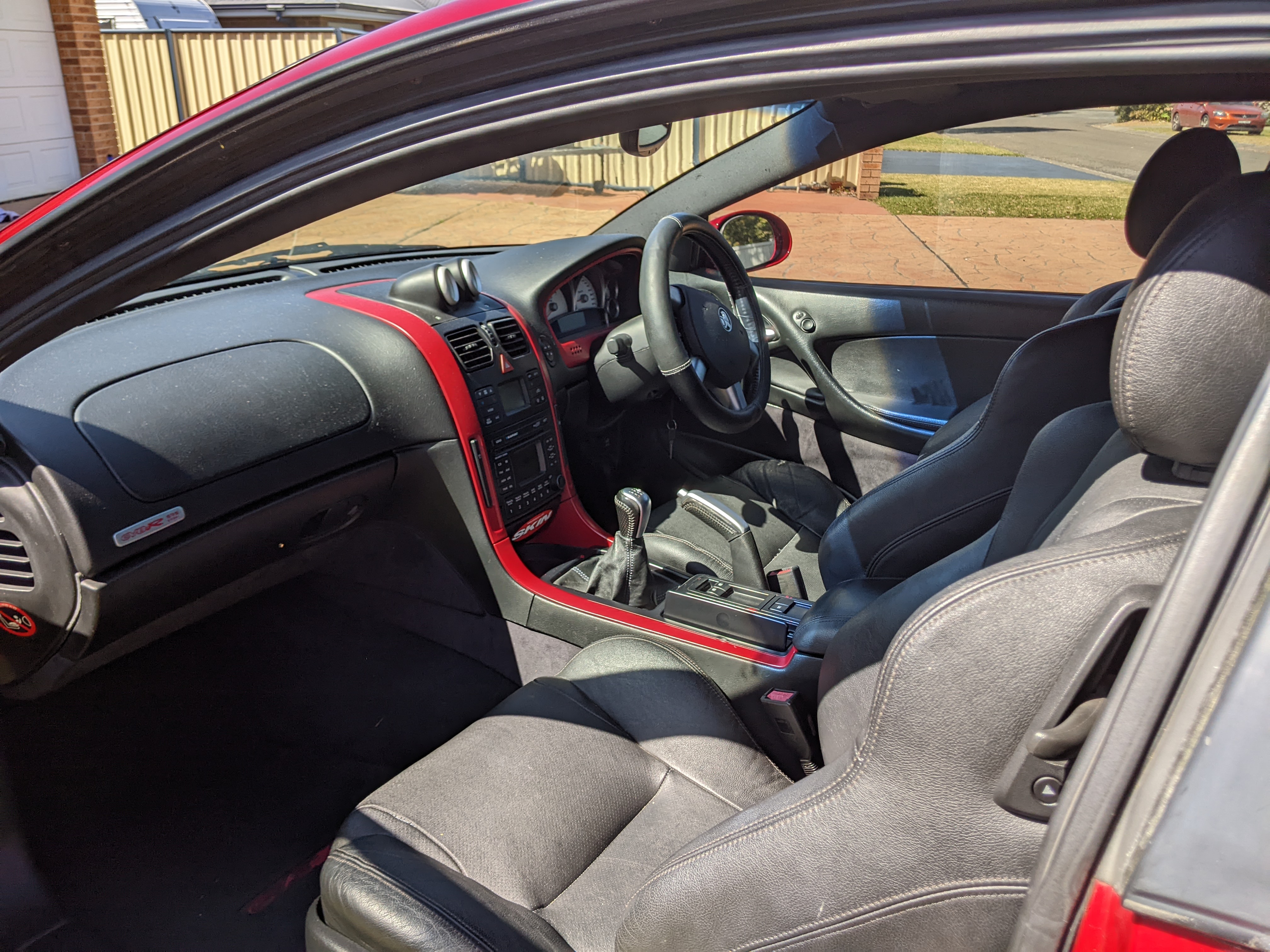 2004 HOLDEN MONARO V2 SERIES 3 CV8-R 6 SP MANUAL 2D COUPE