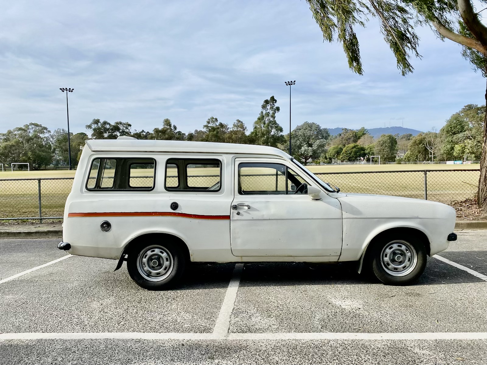 1981 FORD ESCORT GHIA 4 SP MANUAL 4D SEDAN