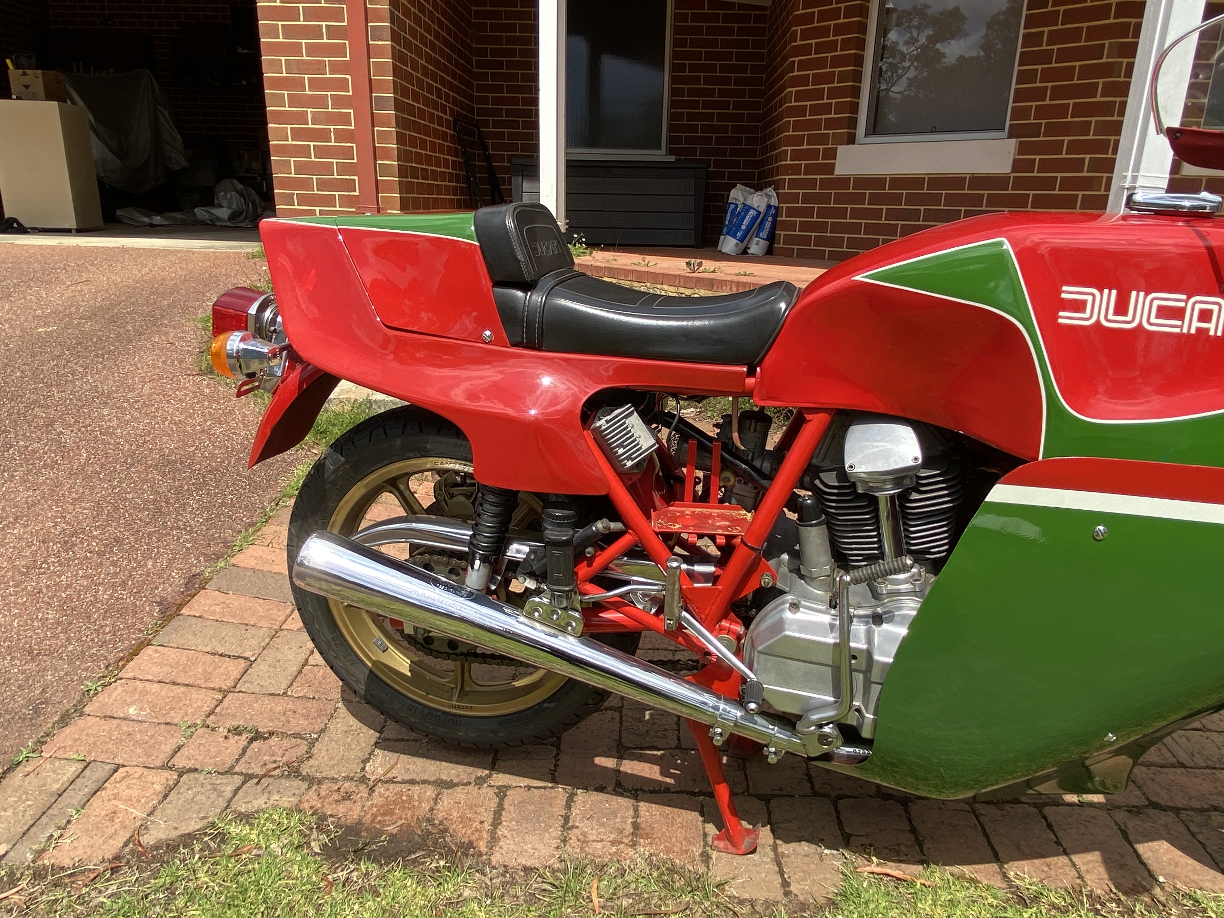 1979 DUCATI 900 MIKE HAILWOOD REPLICA ROAD