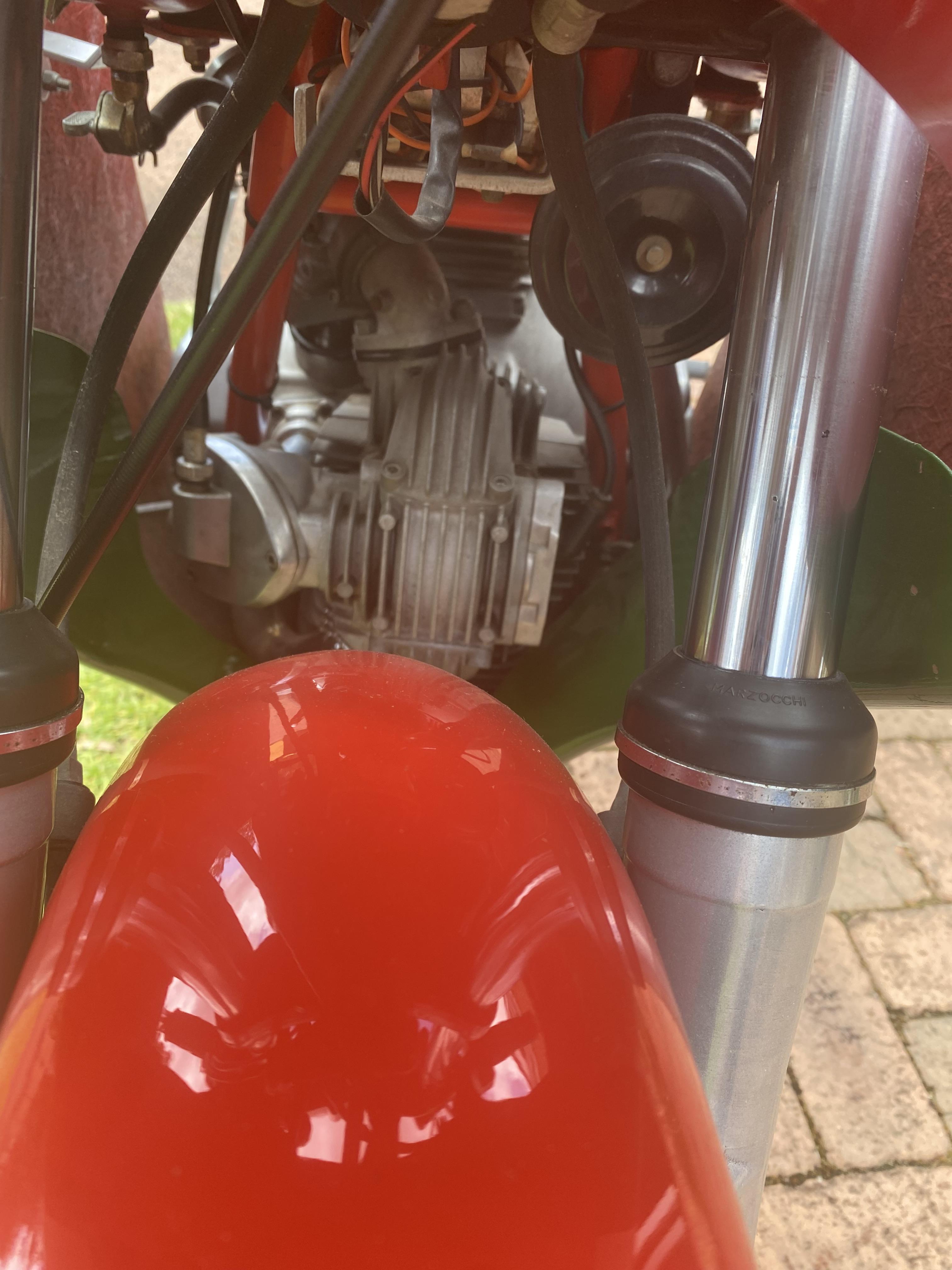 1979 DUCATI 900 MIKE HAILWOOD REPLICA ROAD