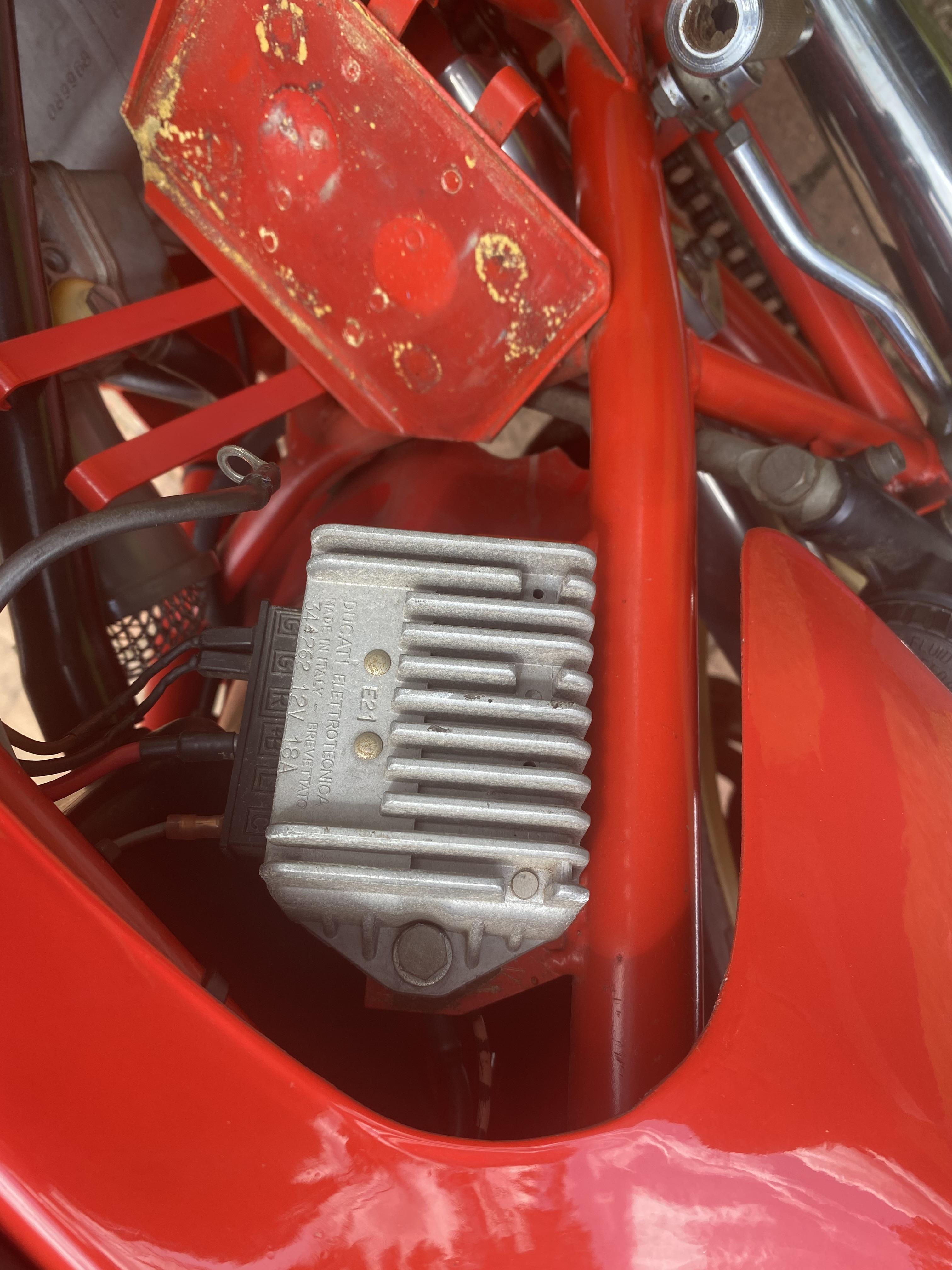 1979 DUCATI 900 MIKE HAILWOOD REPLICA ROAD