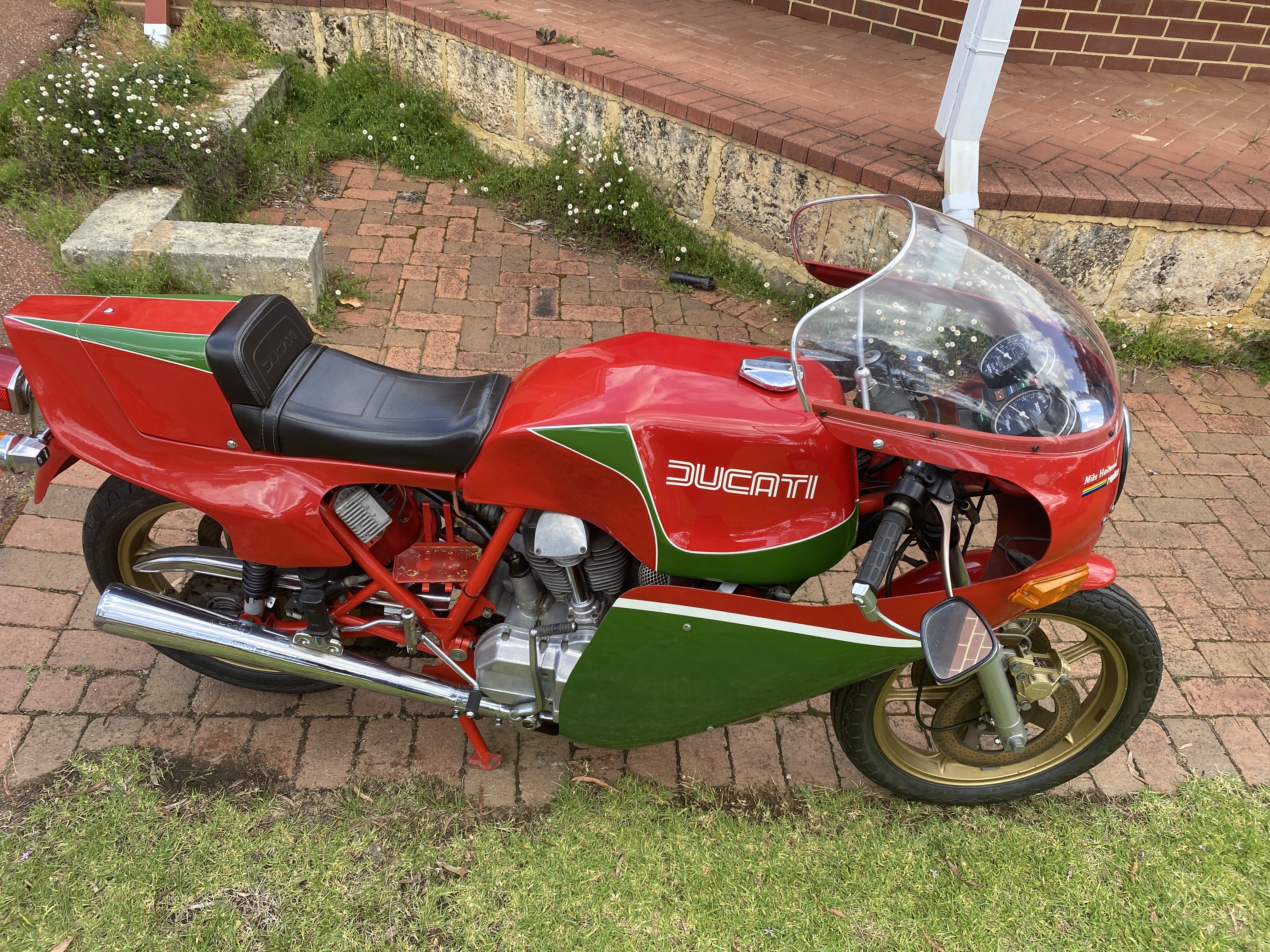 1979 DUCATI 900 MIKE HAILWOOD REPLICA ROAD