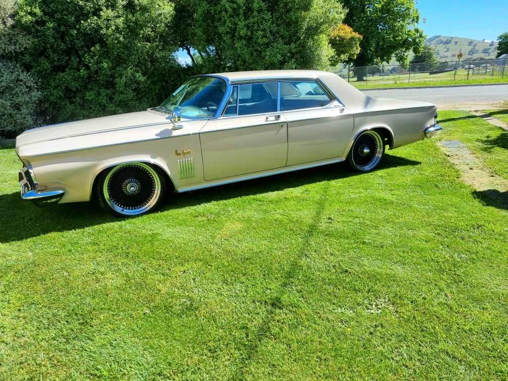 1963 CHRYSLER NEW YORKER AUTOMATIC SEDAN